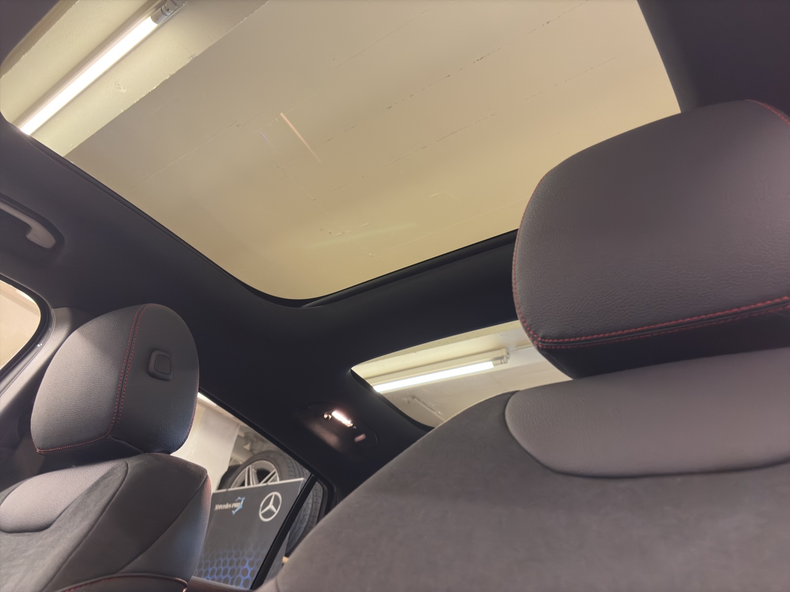MERCEDES-BENZ GLA 220 4M-image-11