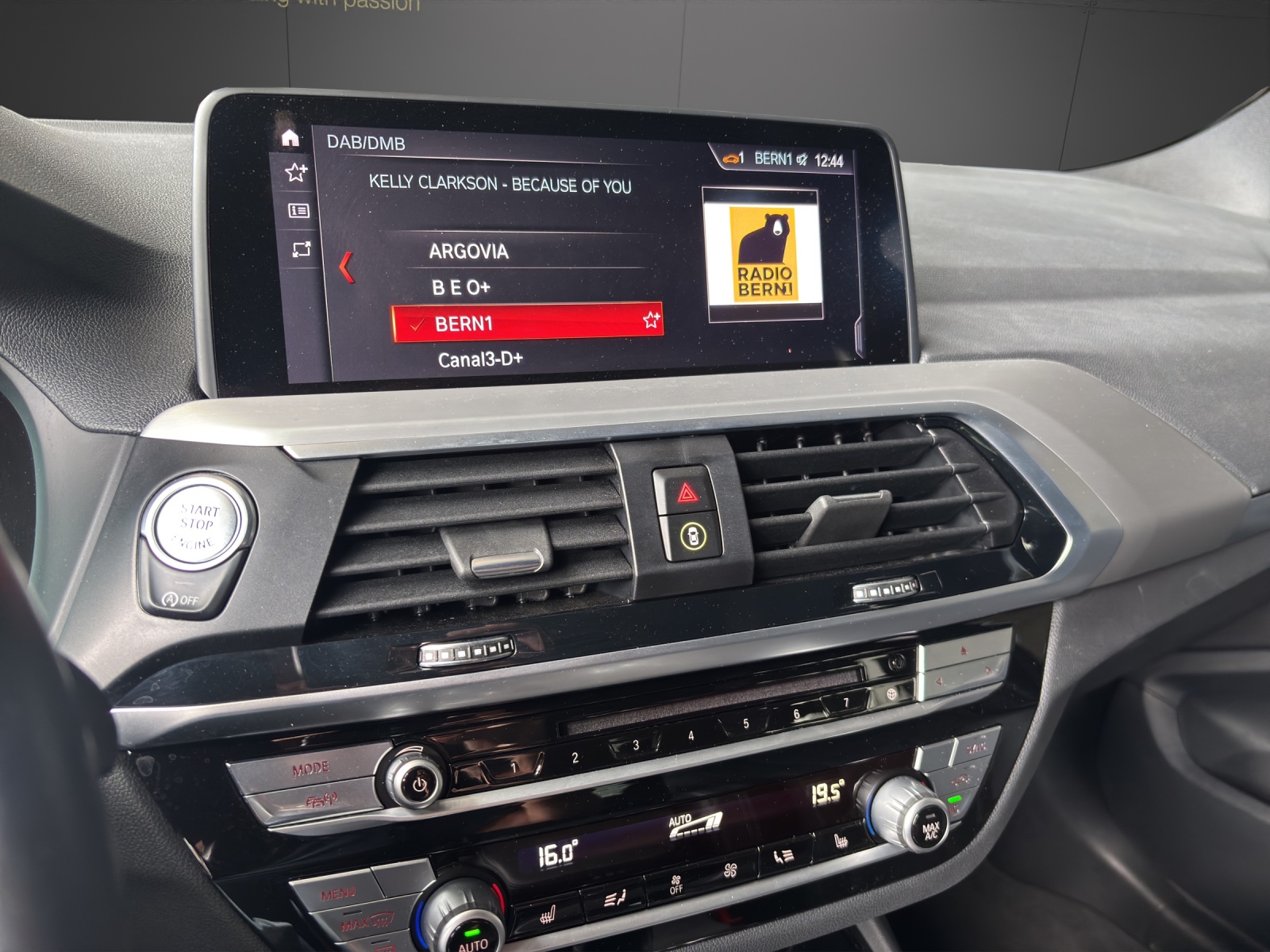 BMW X3 xDrive 20i xLine Steptronic-image-8