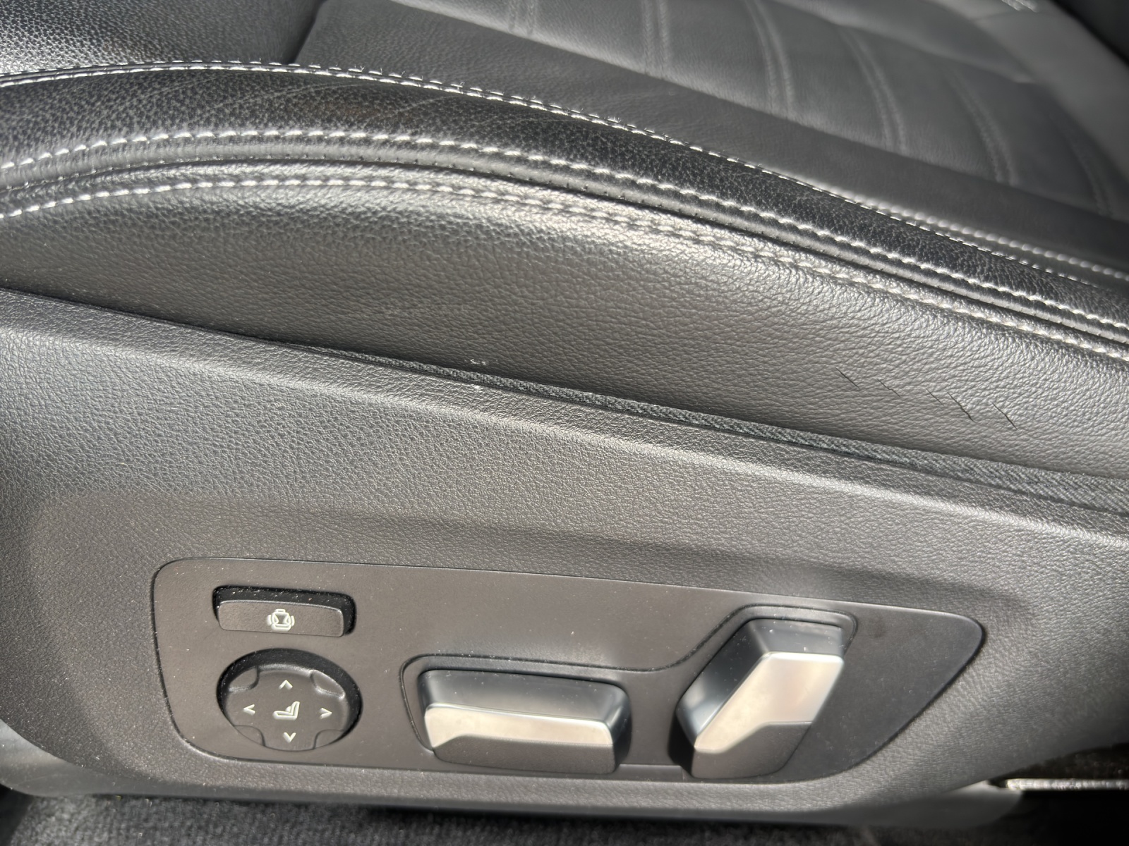BMW X3 xDrive 20i xLine Steptronic-image-9