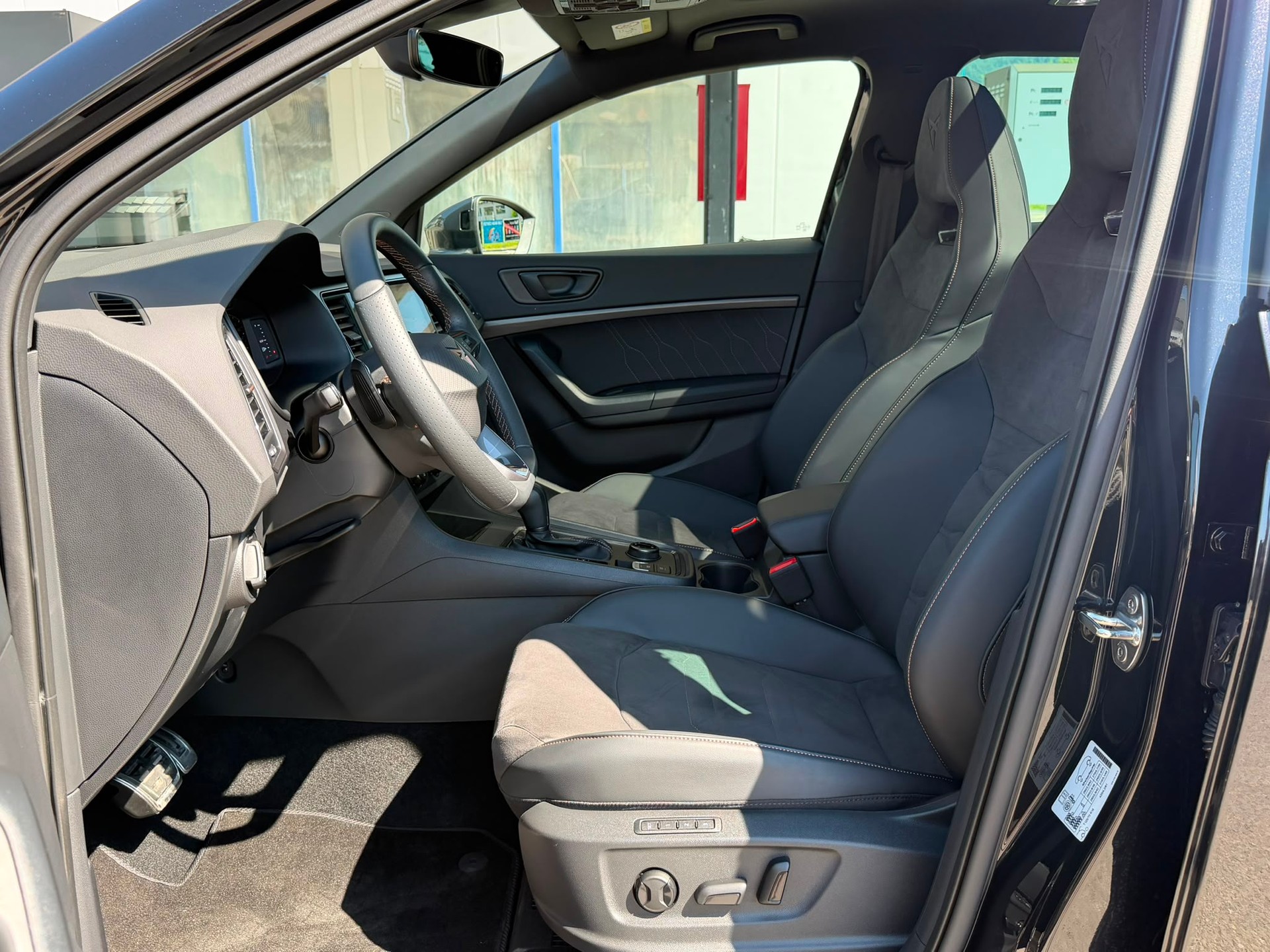 CUPRA Ateca 2.0TSI VZ 4Drive DSG *NEUWAGEN**Top Ausgestattet**Panorama**Assistenzpaket XL**DCC*-image-7