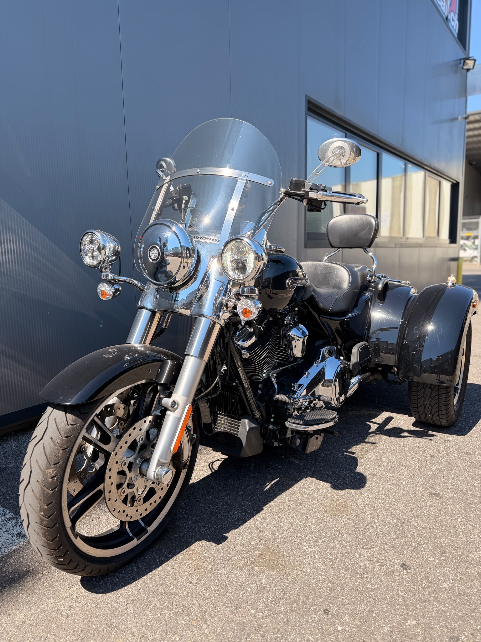 HARLEY-DAVIDSON FLRT Freewheeler-showroom-element-2