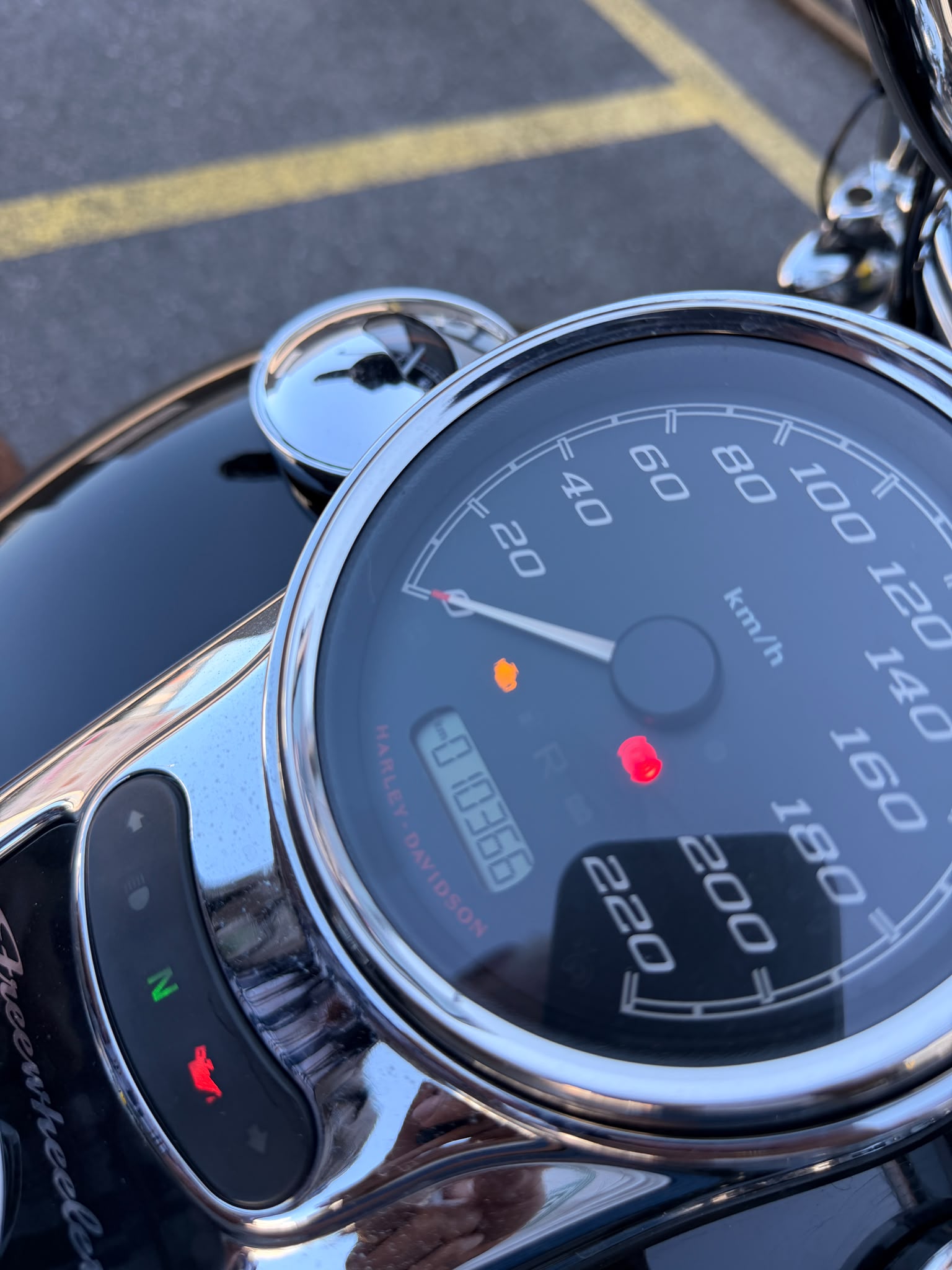 HARLEY-DAVIDSON FLRT Freewheeler-image-10