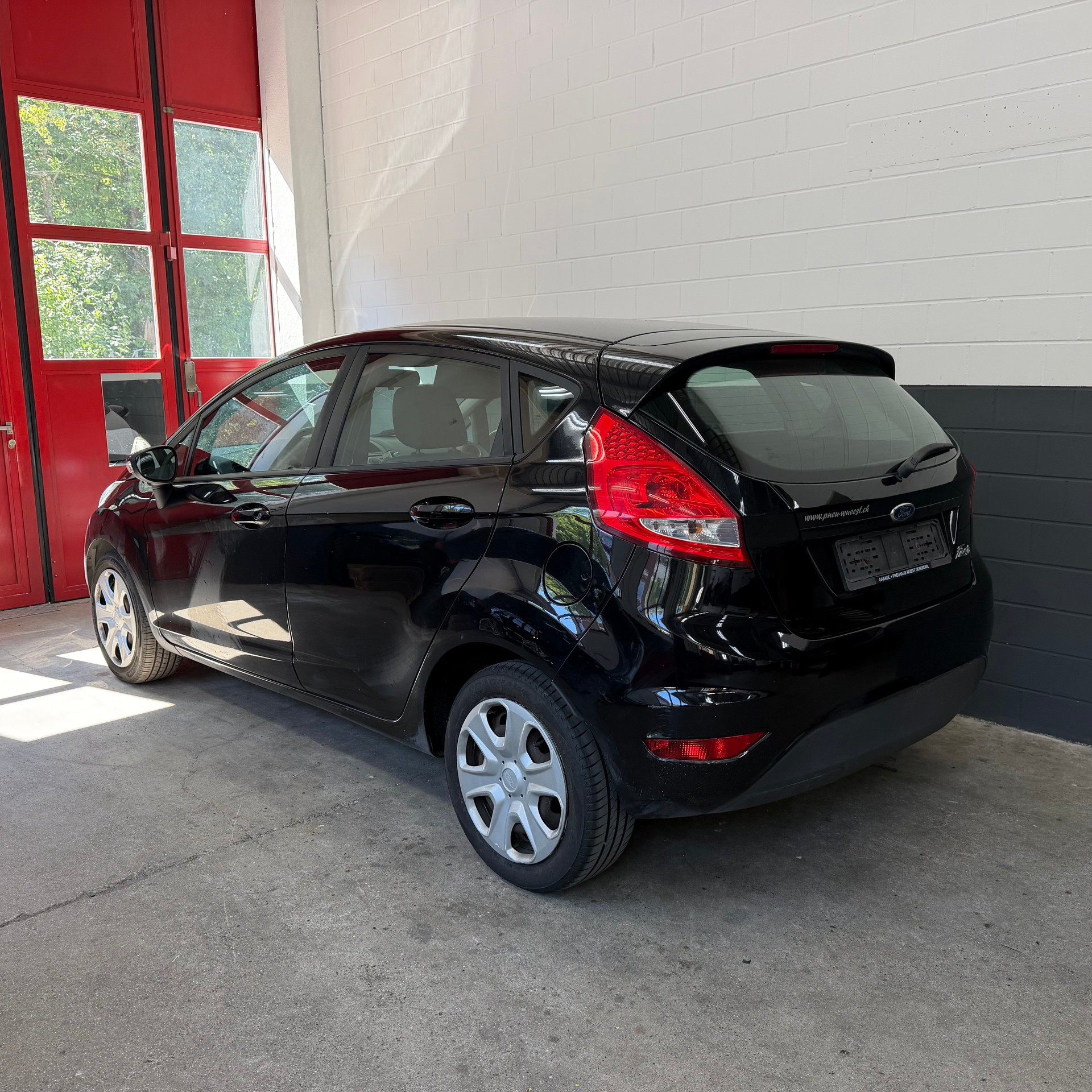 FORD Fiesta 1.25 16V Trend-image-2