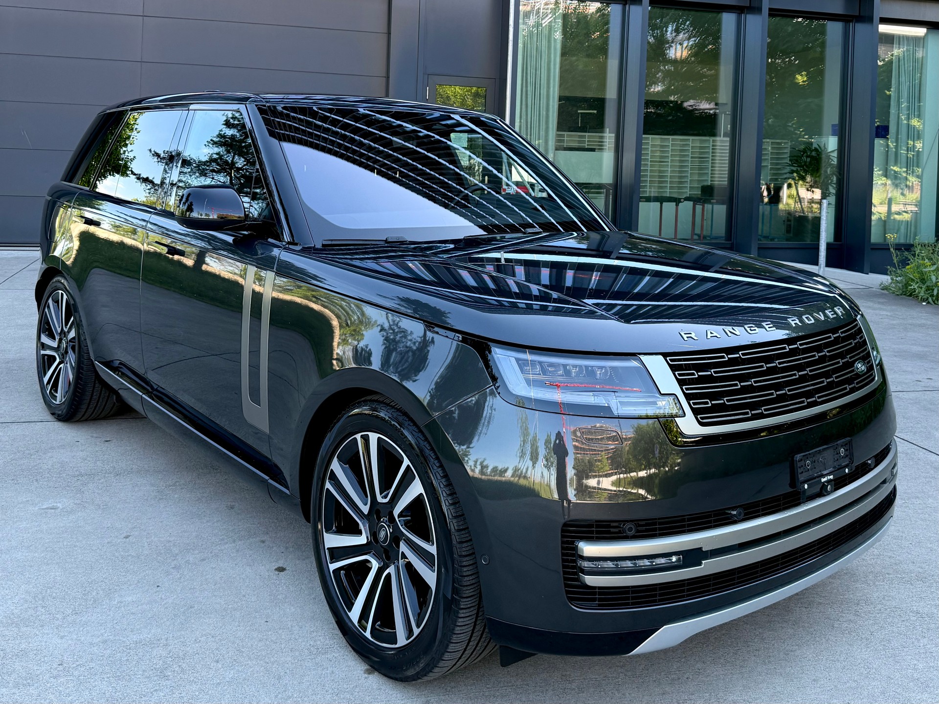 LAND ROVER Range Rover D300 3.0D I6 MHEV SE Automatic-image-0