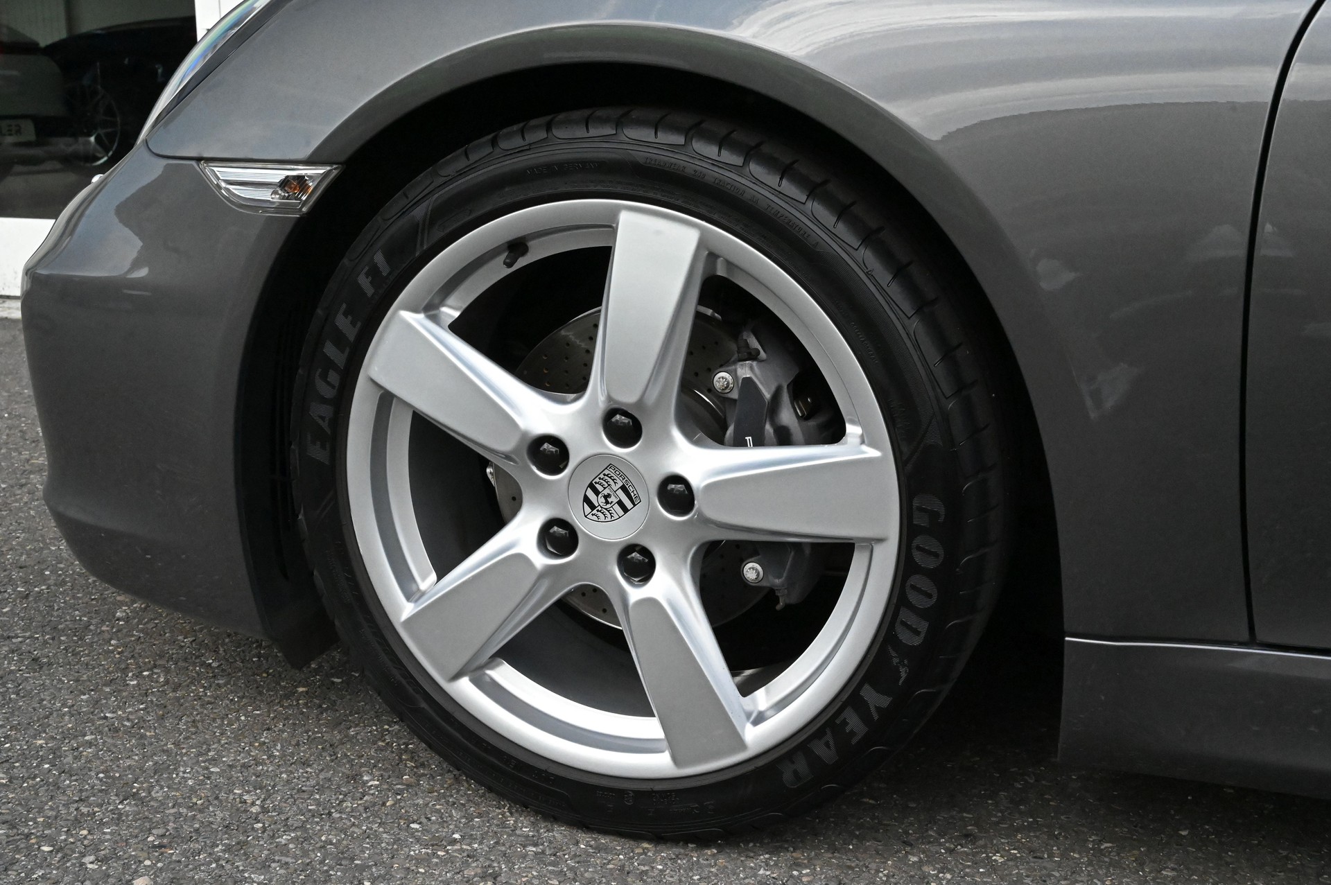 PORSCHE Cayman 2.7 PDK-image-5