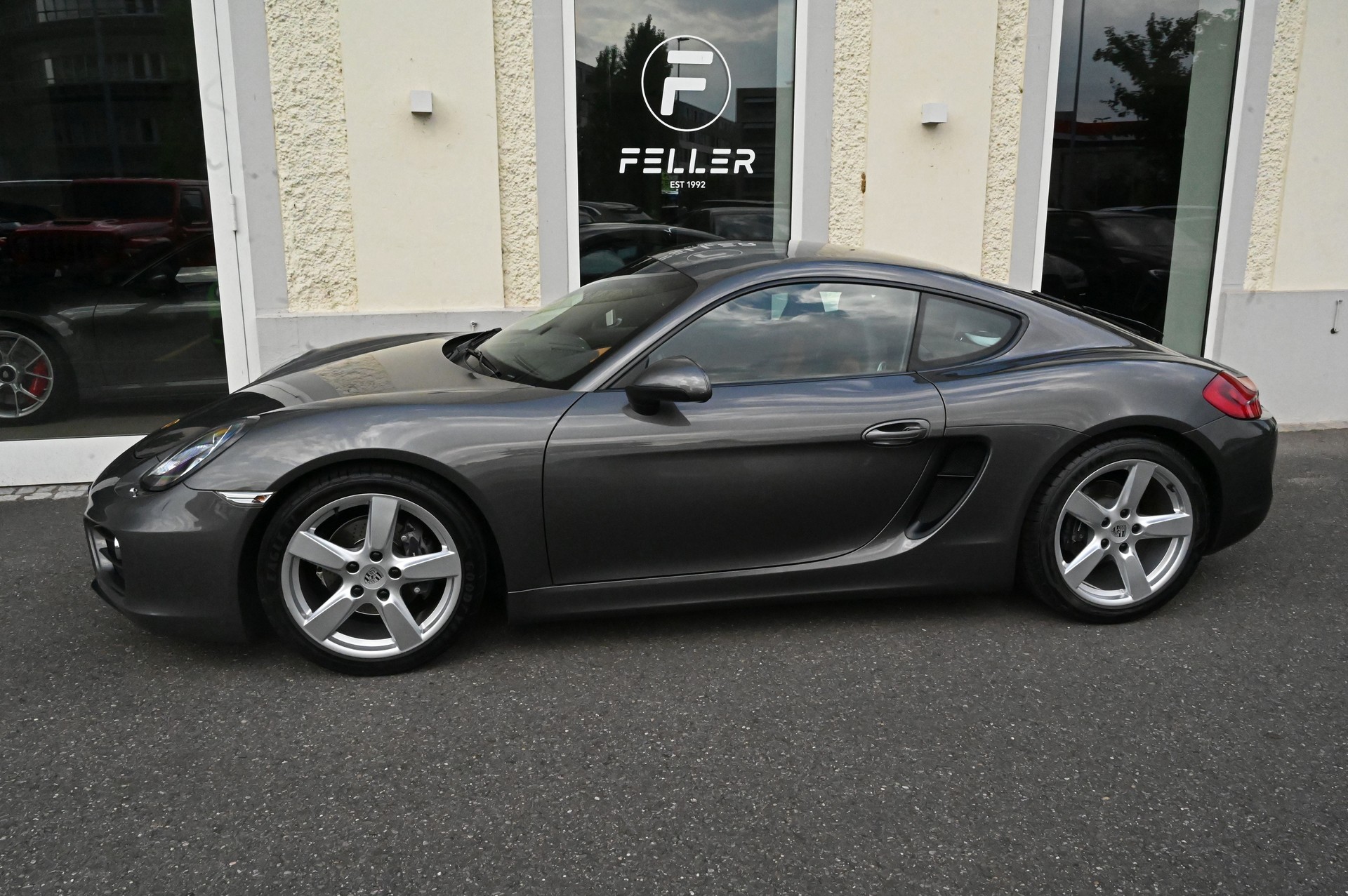 PORSCHE Cayman 2.7 PDK-image-4