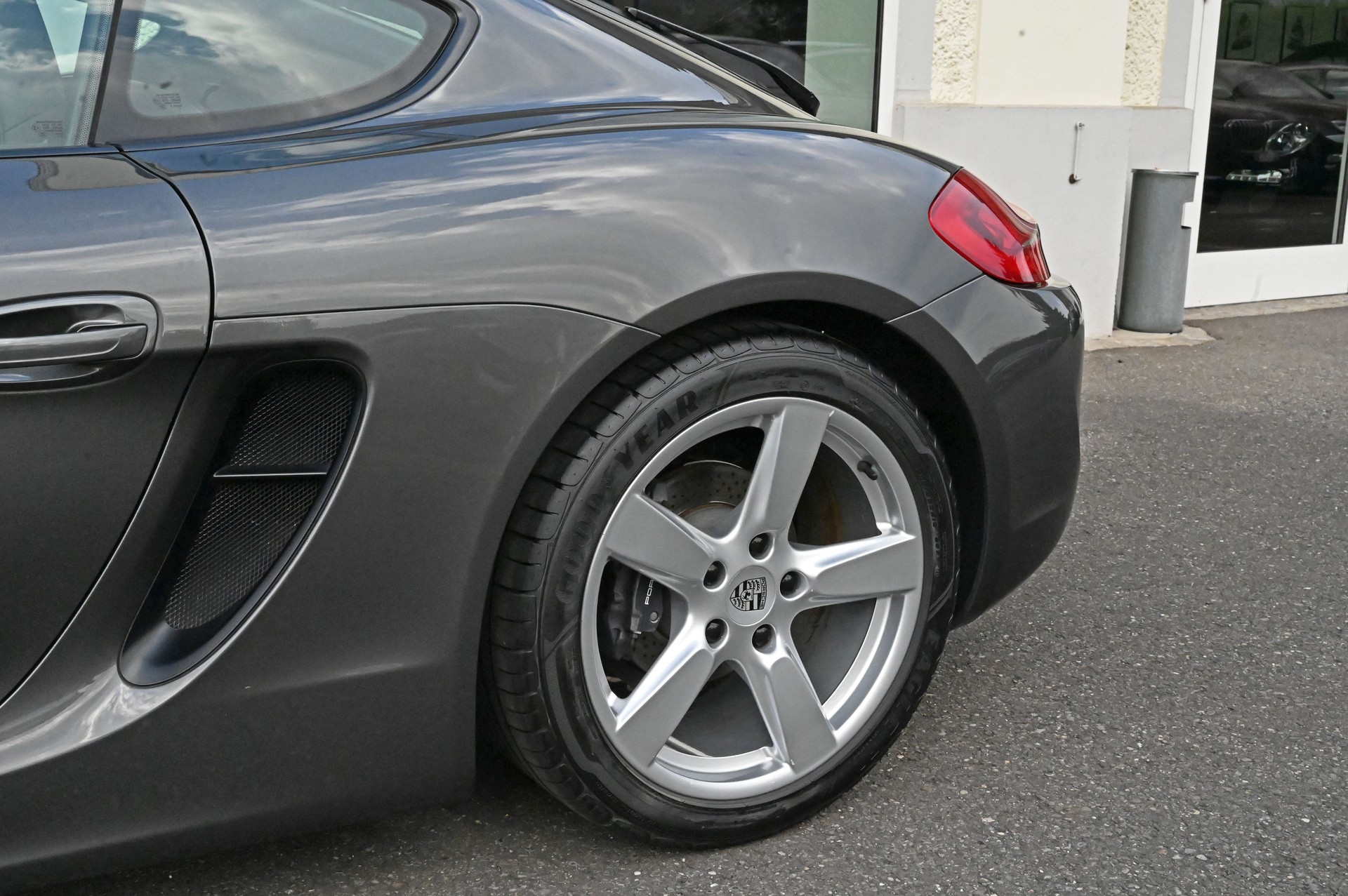 PORSCHE Cayman 2.7 PDK-image-6