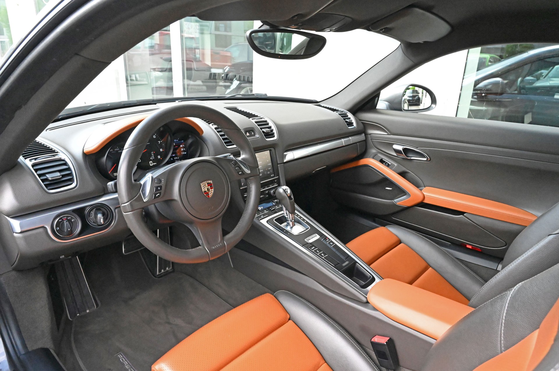 PORSCHE Cayman 2.7 PDK-image-12