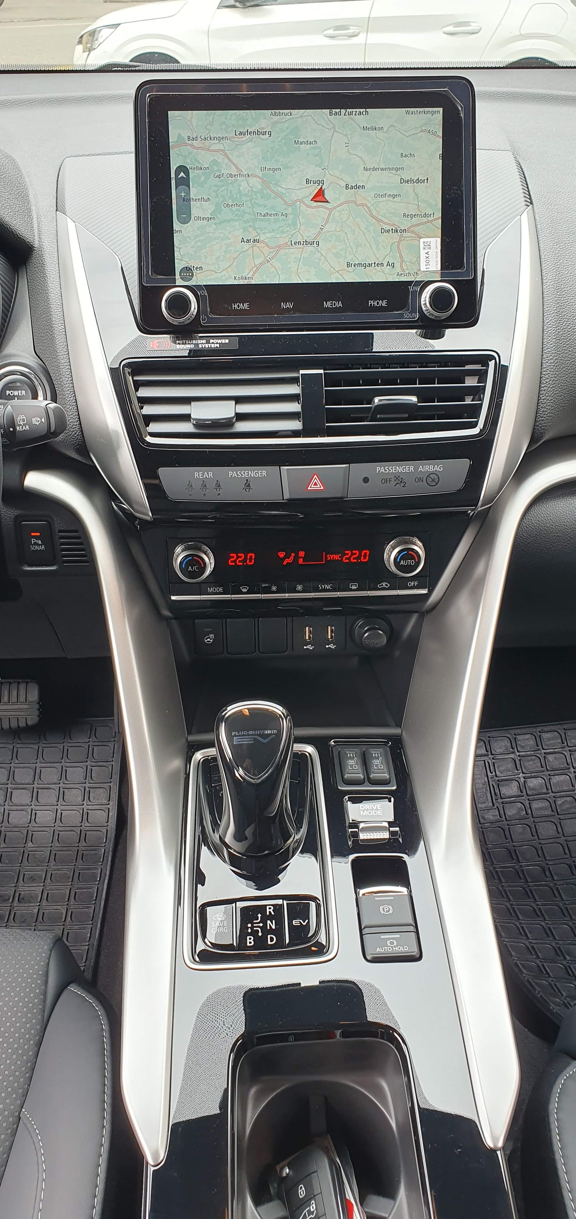 MITSUBISHI EclipseCross PHEV SwissLine 4x4 Automat-image-6