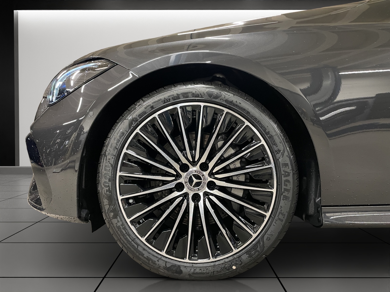 MERCEDES-BENZ CLE 200 Coupé 4Matic 9G-Tronic-image-6