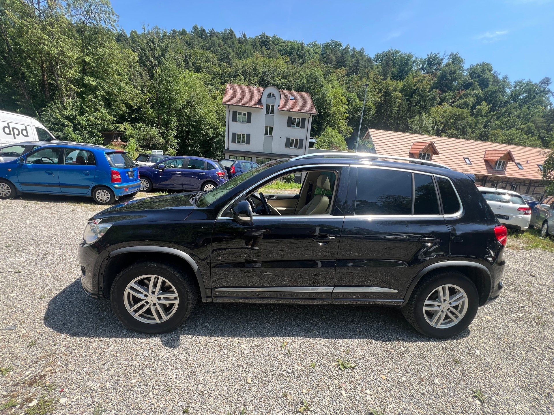 VW Tiguan 2.0 TDI Team DSG-image-3