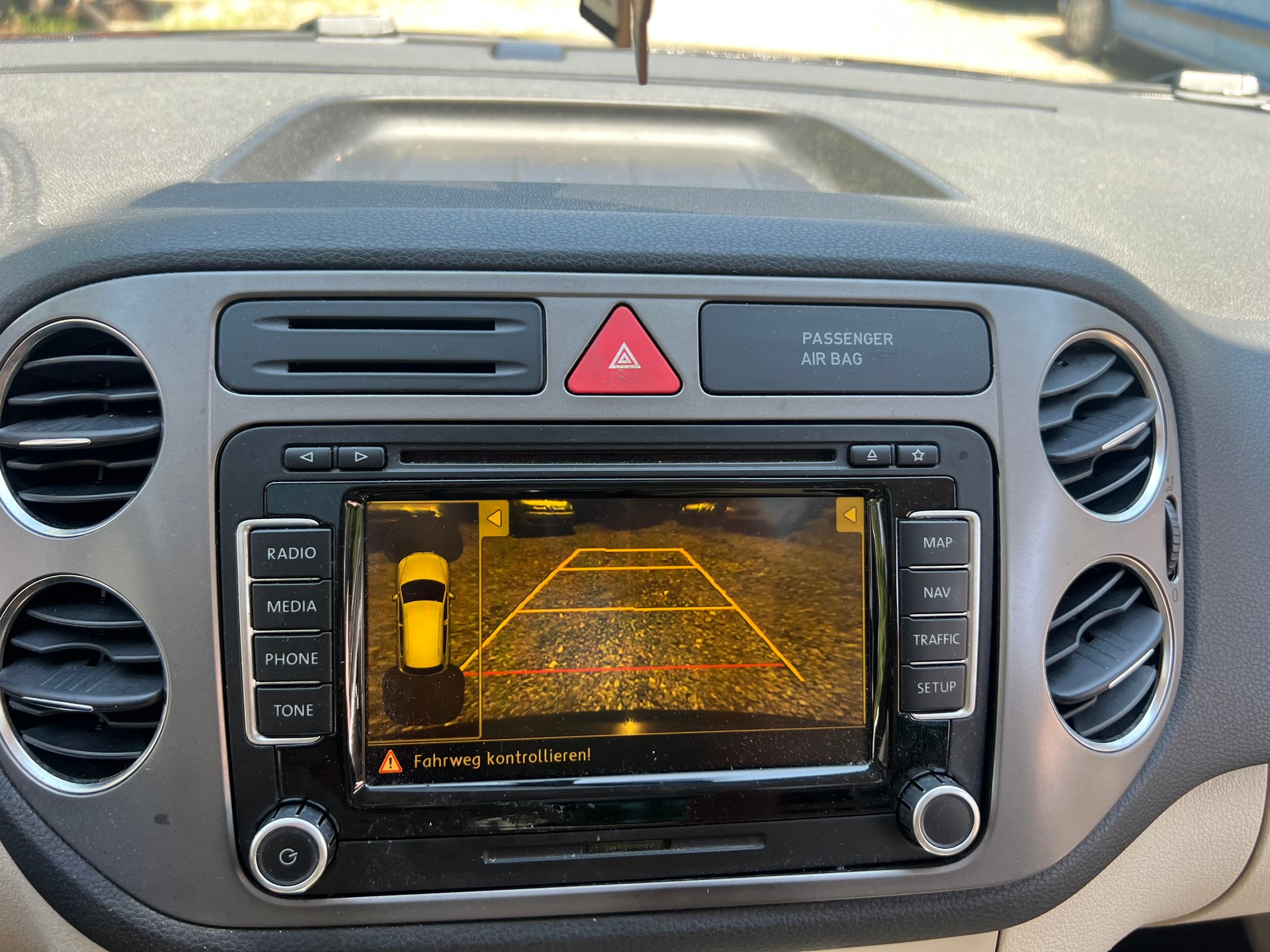 VW Tiguan 2.0 TDI Team DSG-image-12