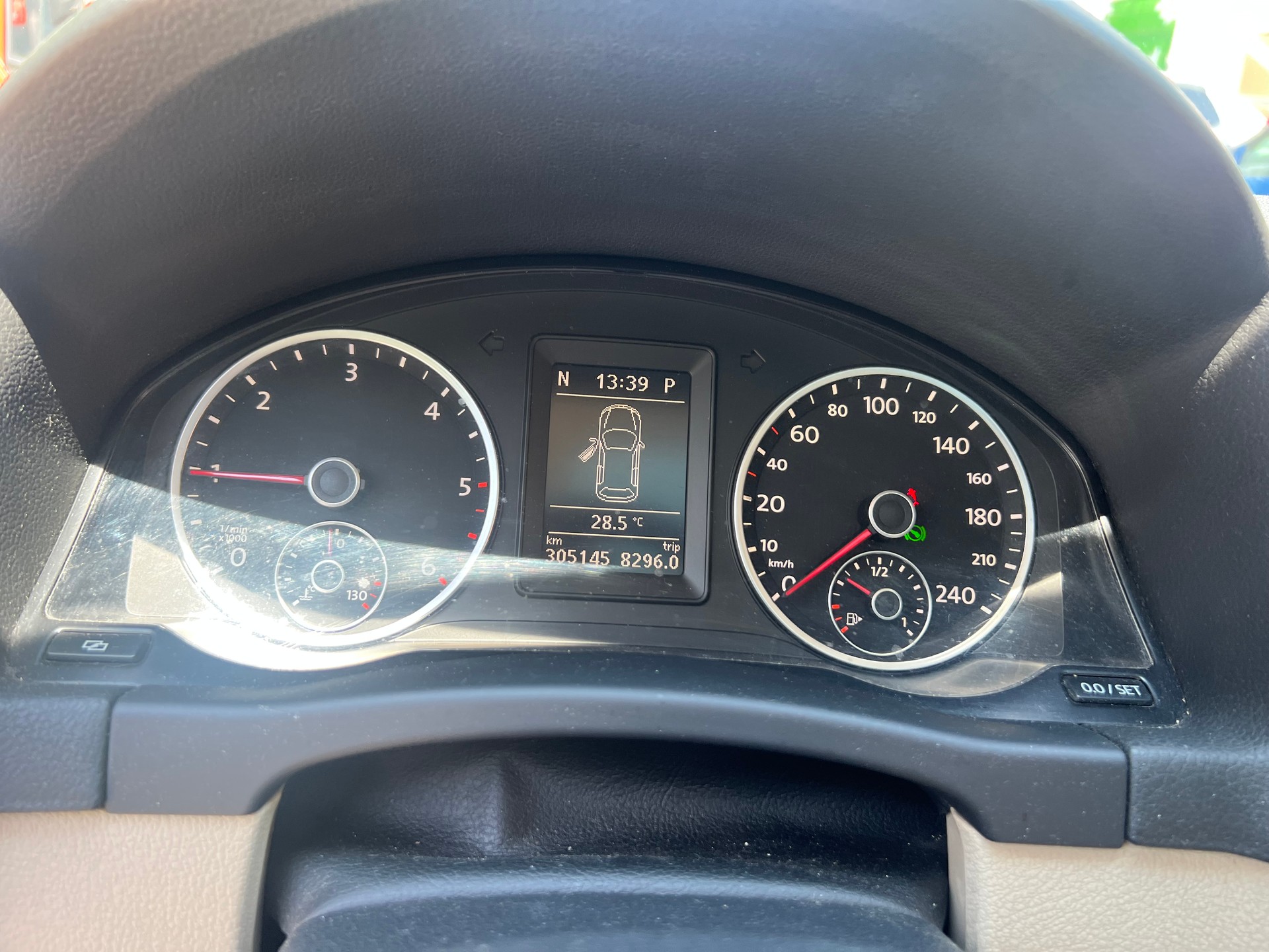 VW Tiguan 2.0 TDI Team DSG-image-13