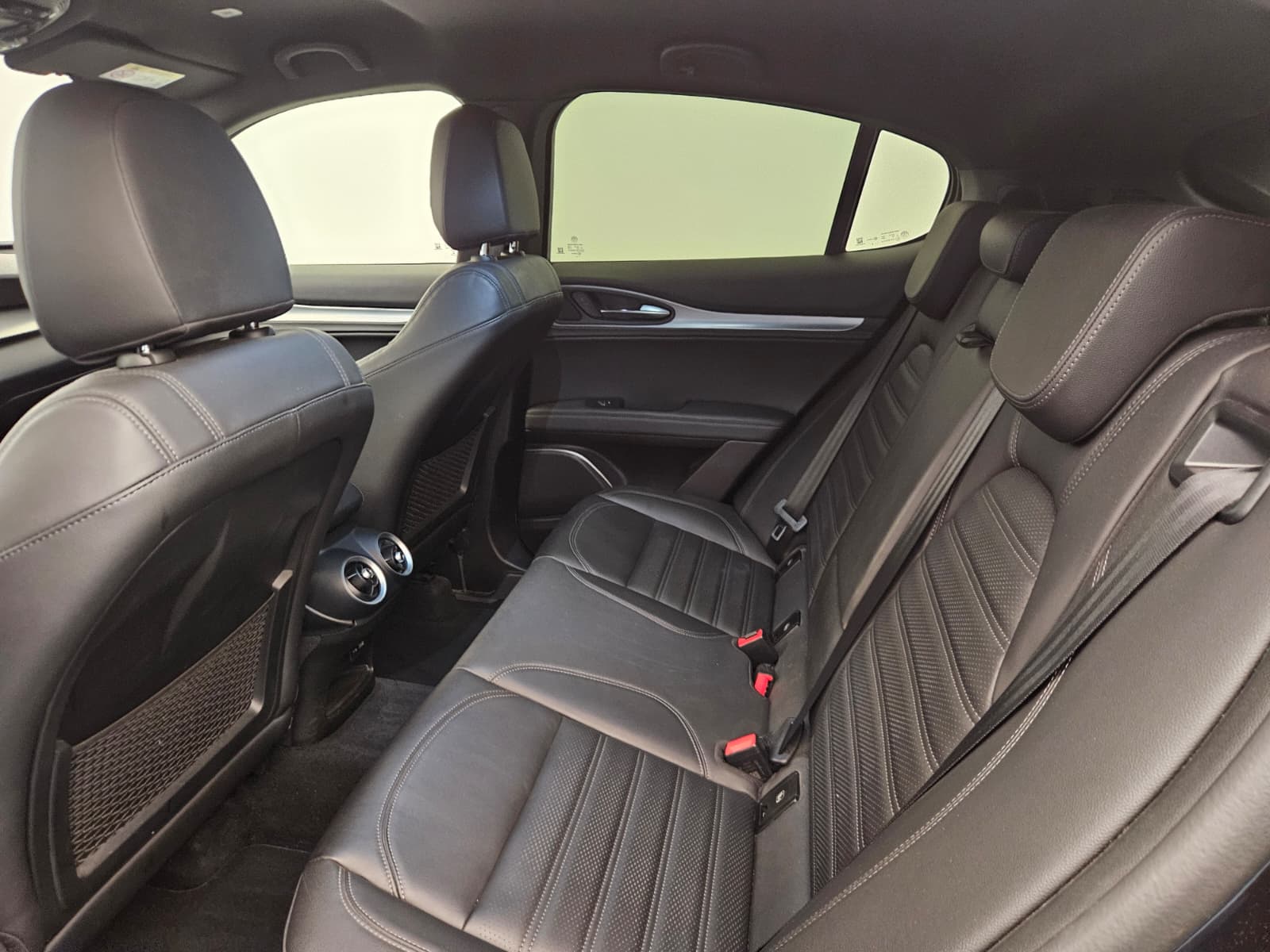 ALFA ROMEO Stelvio 2.0 Veloce Q4-image-12