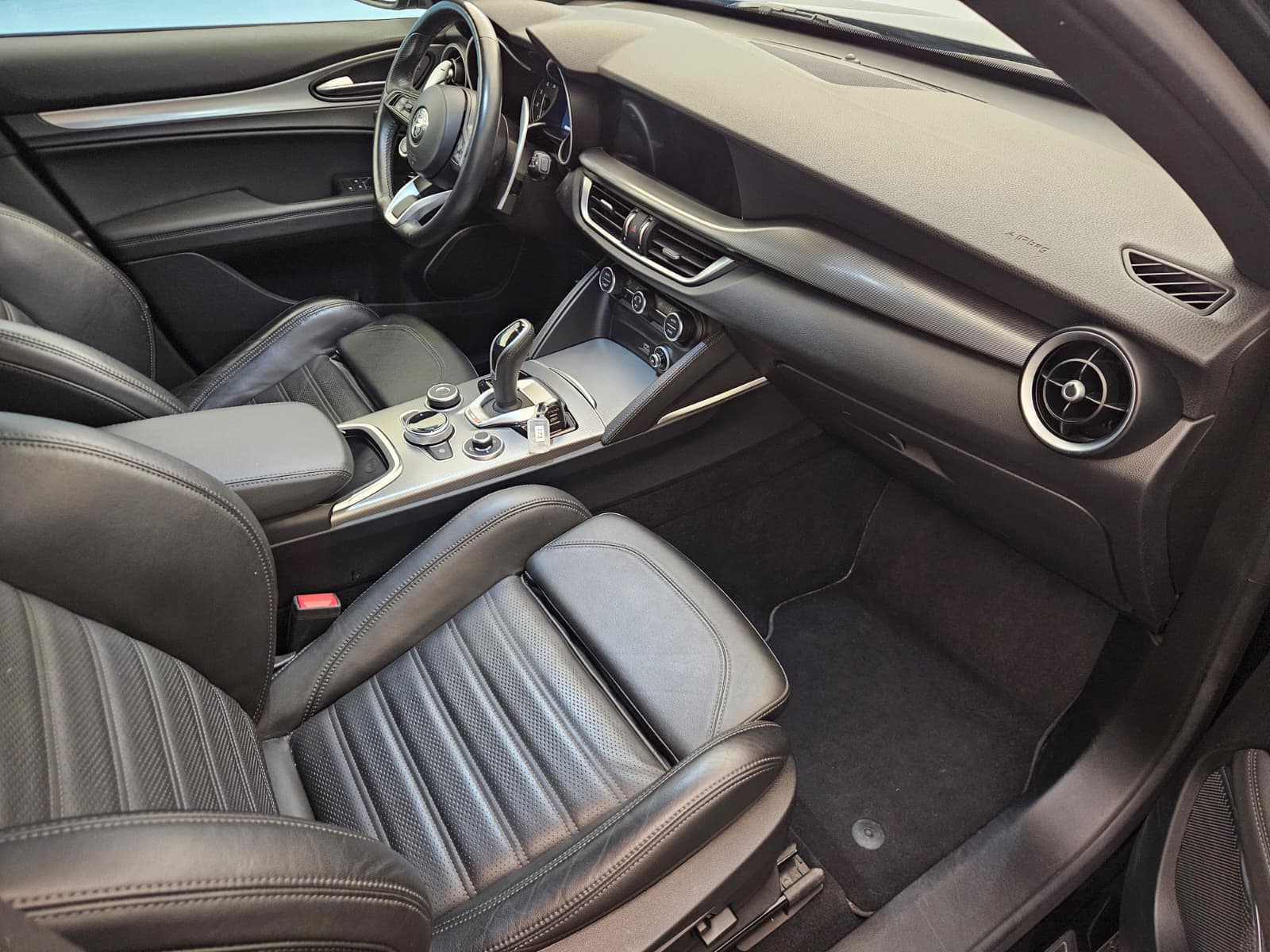 ALFA ROMEO Stelvio 2.0 Veloce Q4-image-11