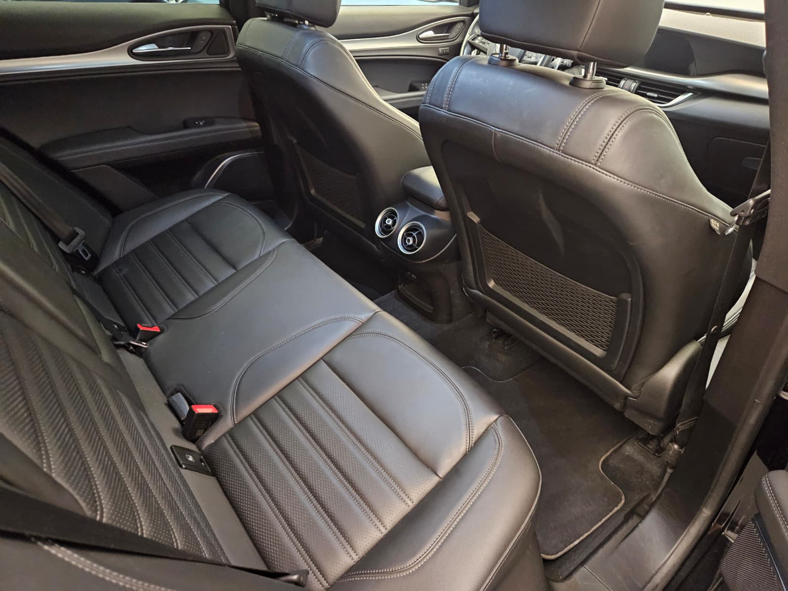 ALFA ROMEO Stelvio 2.0 Veloce Q4-image-13