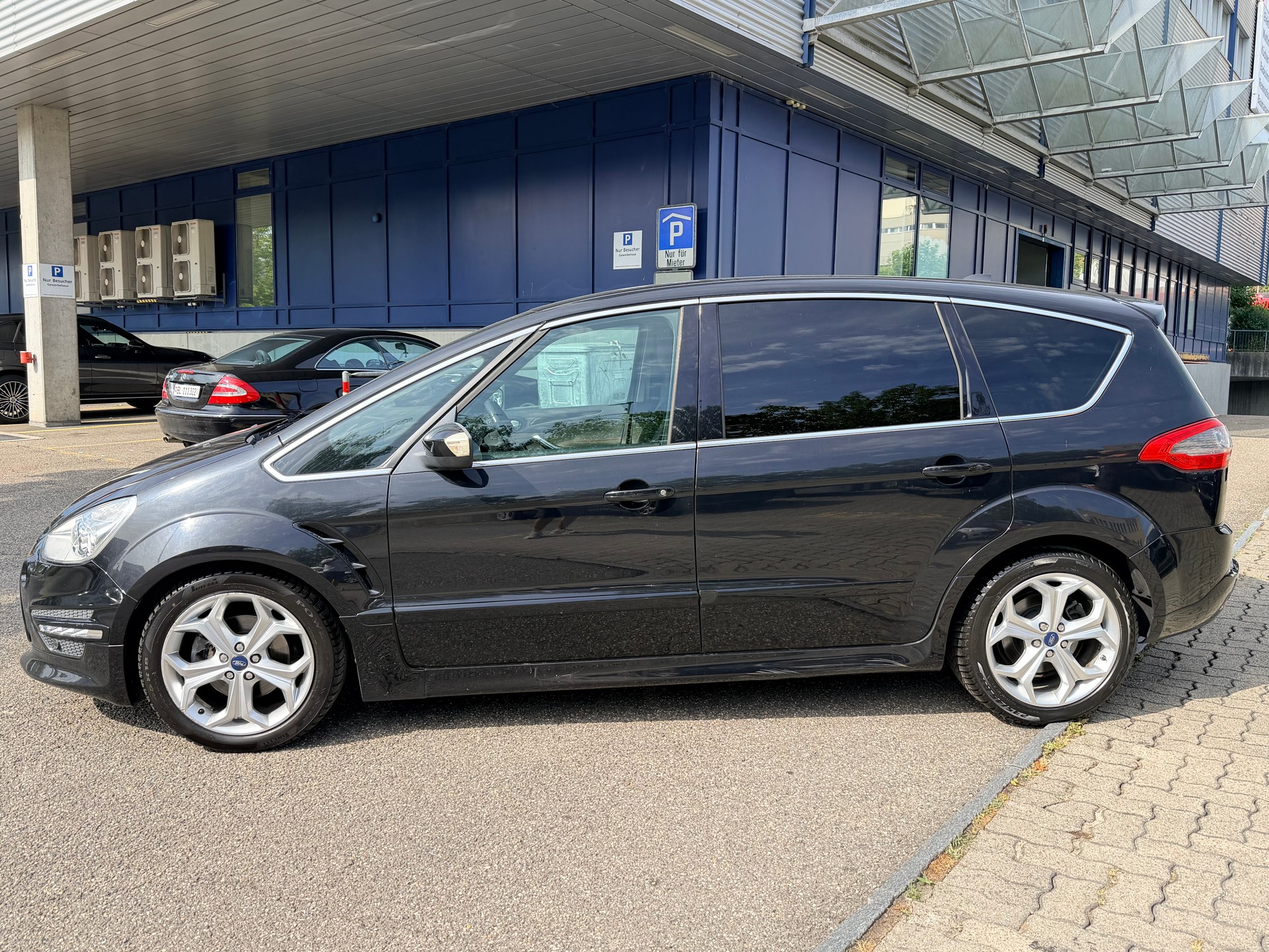 FORD S-Max 2.2 TDCi Titanium Automatic-image-5