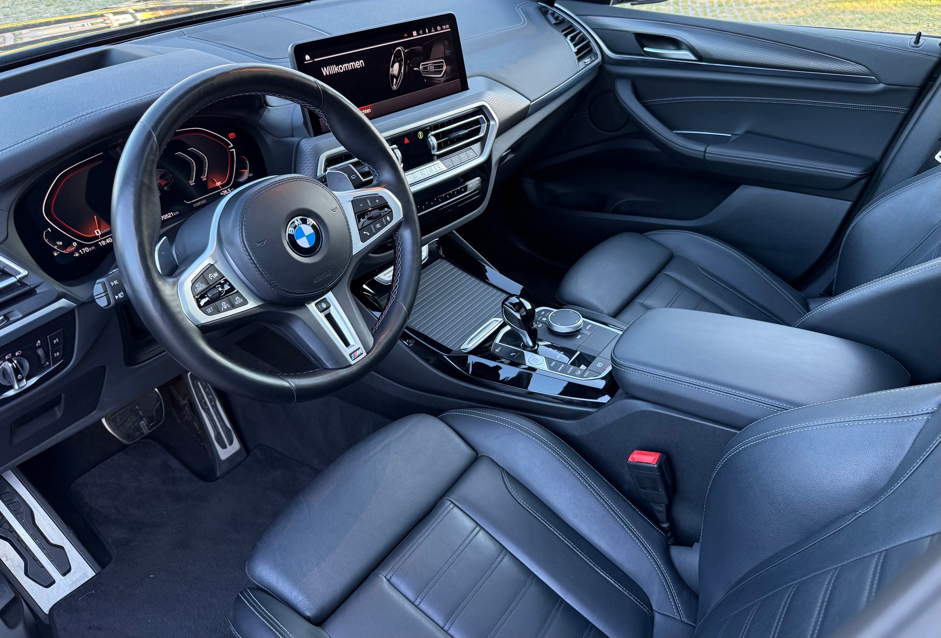 BMW X3 M40i-image-10