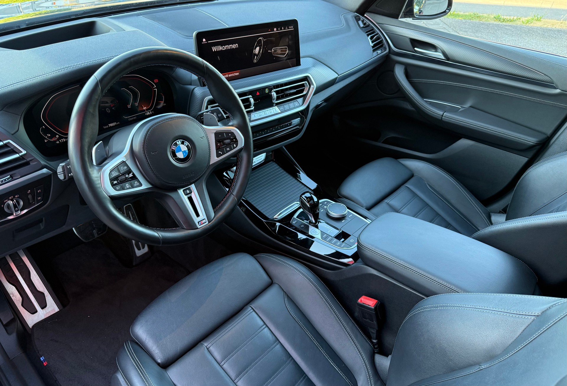BMW X3 M40i-image-11