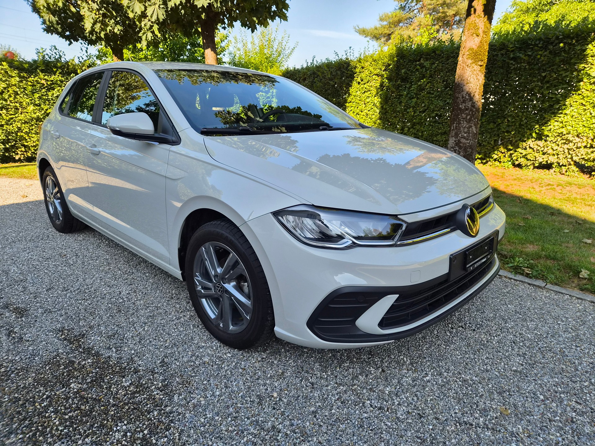 VW 1.0 TSI Basis 4 J. Garantie-image-1