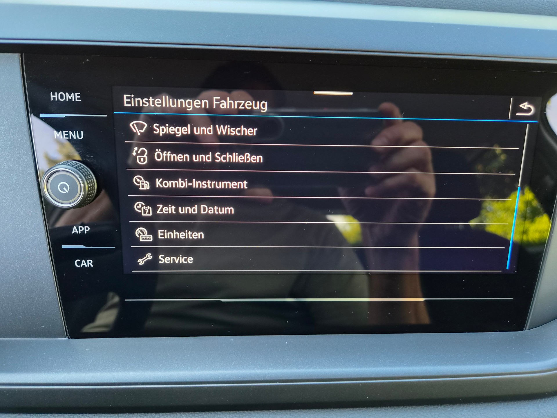VW 1.0 TSI Basis 4 J. Garantie-image-15