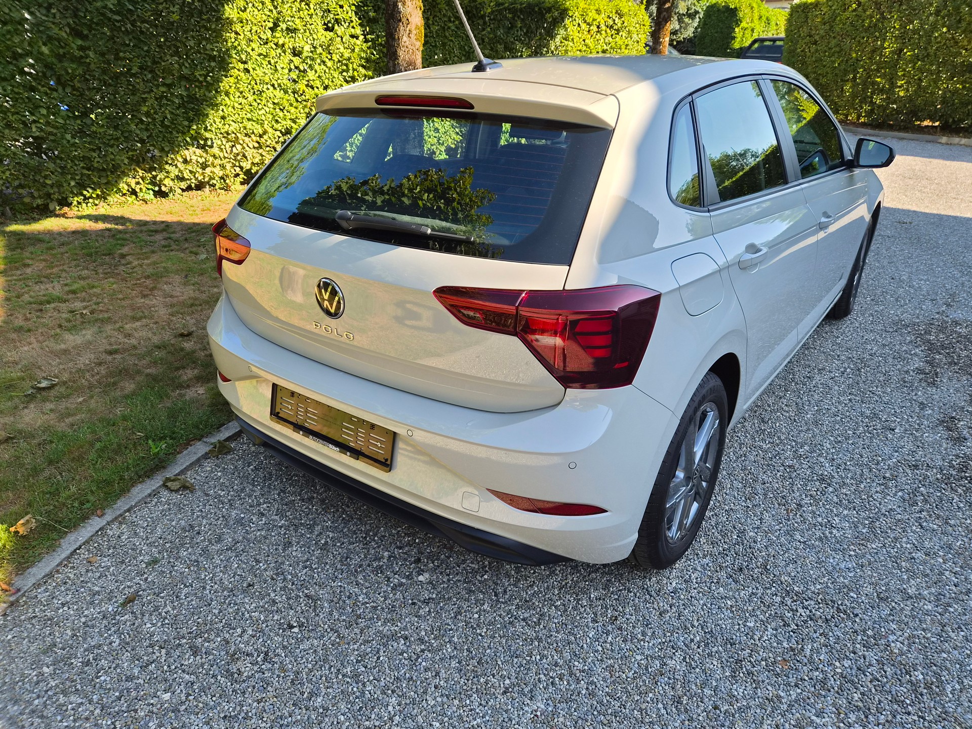 VW 1.0 TSI Basis 4 J. Garantie-image-4