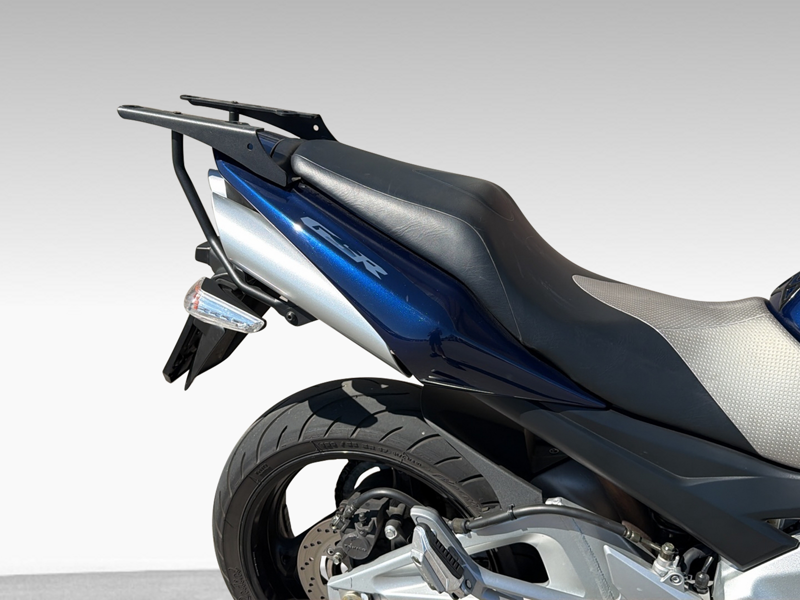 SUZUKI GSR 600 K6-image-8