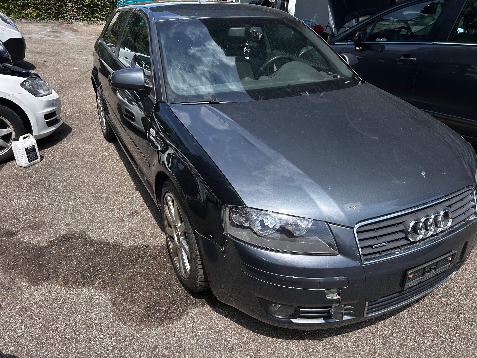 AUDI A3 2.0 Turbo FSI Ambition quattro-image-2