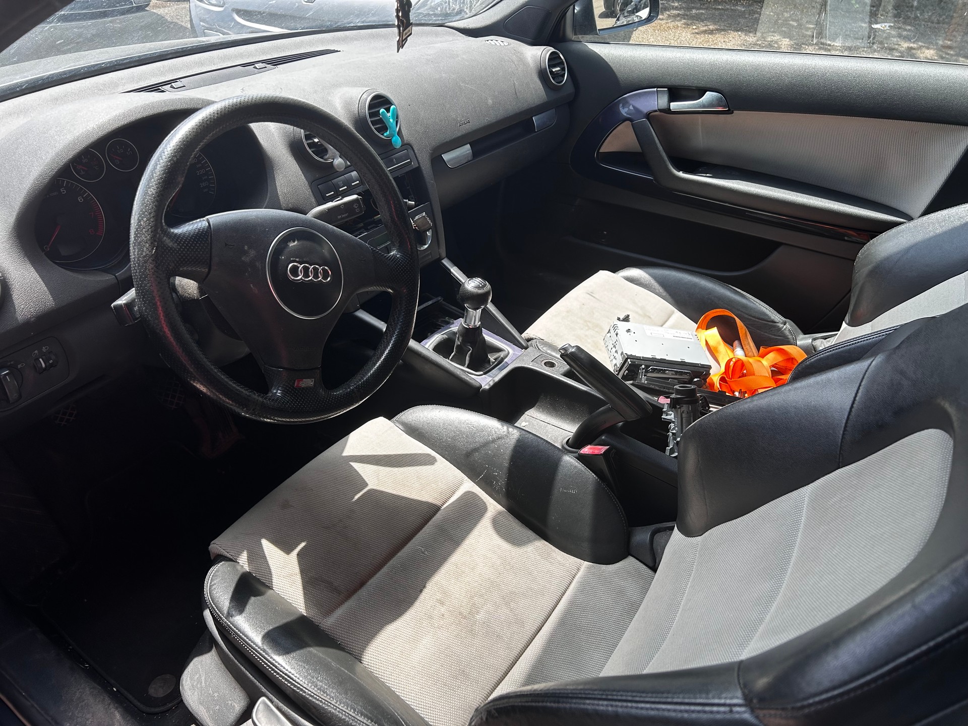 AUDI A3 2.0 Turbo FSI Ambition quattro-image-5