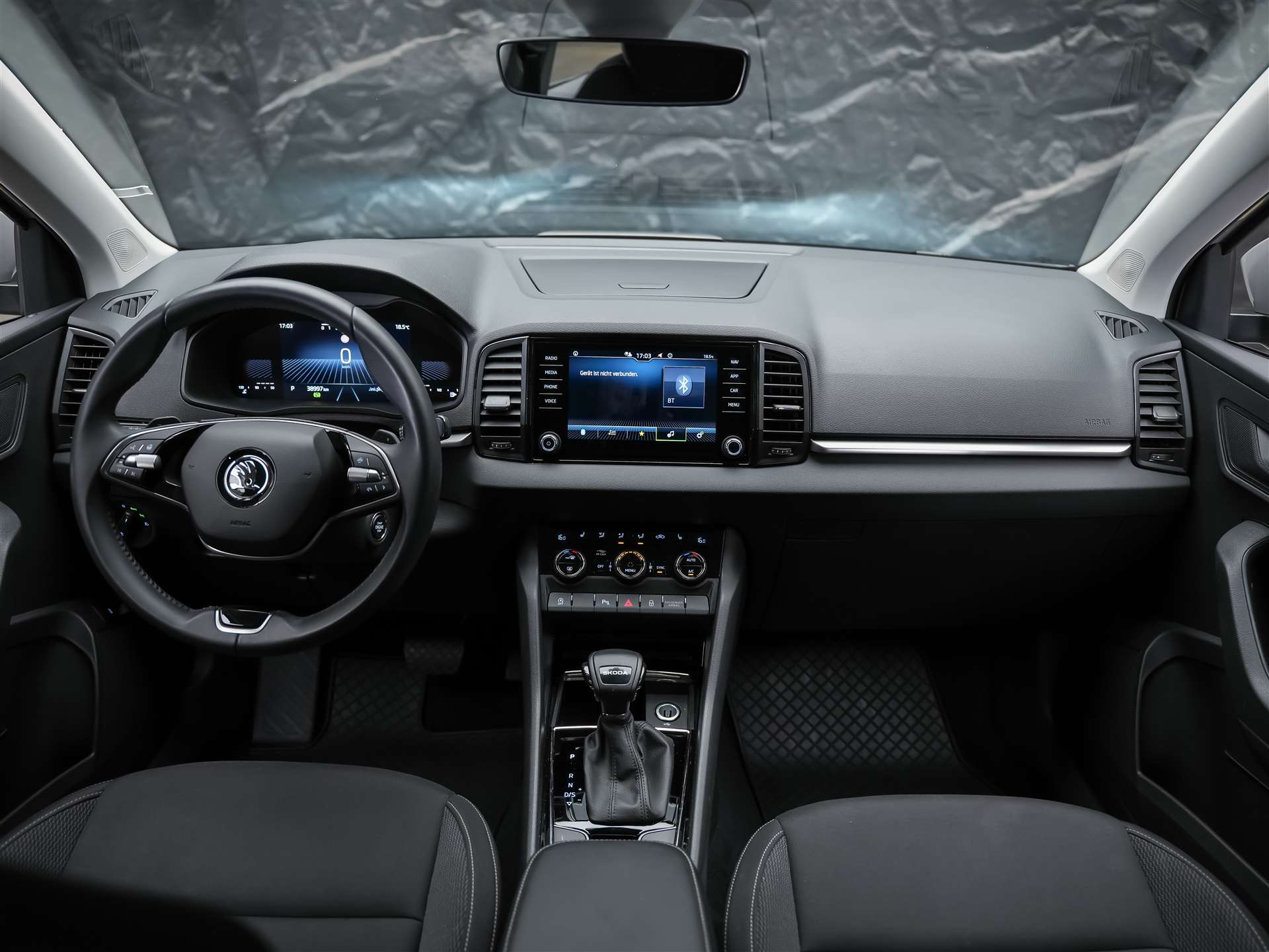 SKODA Karoq 1.5 TSI Selection DSG *Sitzheizung*Lenkradheizung*Rückfahrkamera*-image-17