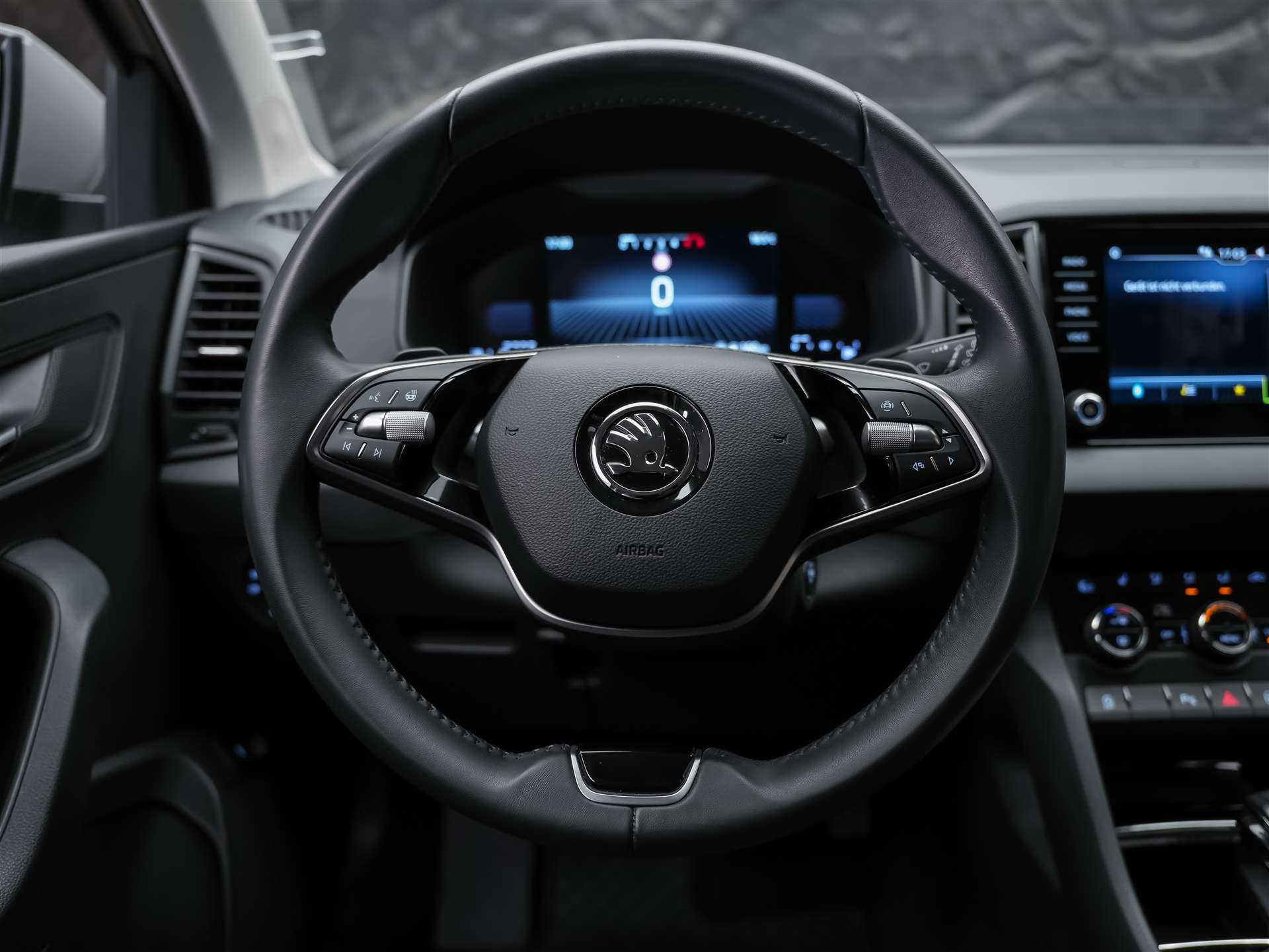 SKODA Karoq 1.5 TSI Selection DSG *Sitzheizung*Lenkradheizung*Rückfahrkamera*-image-24