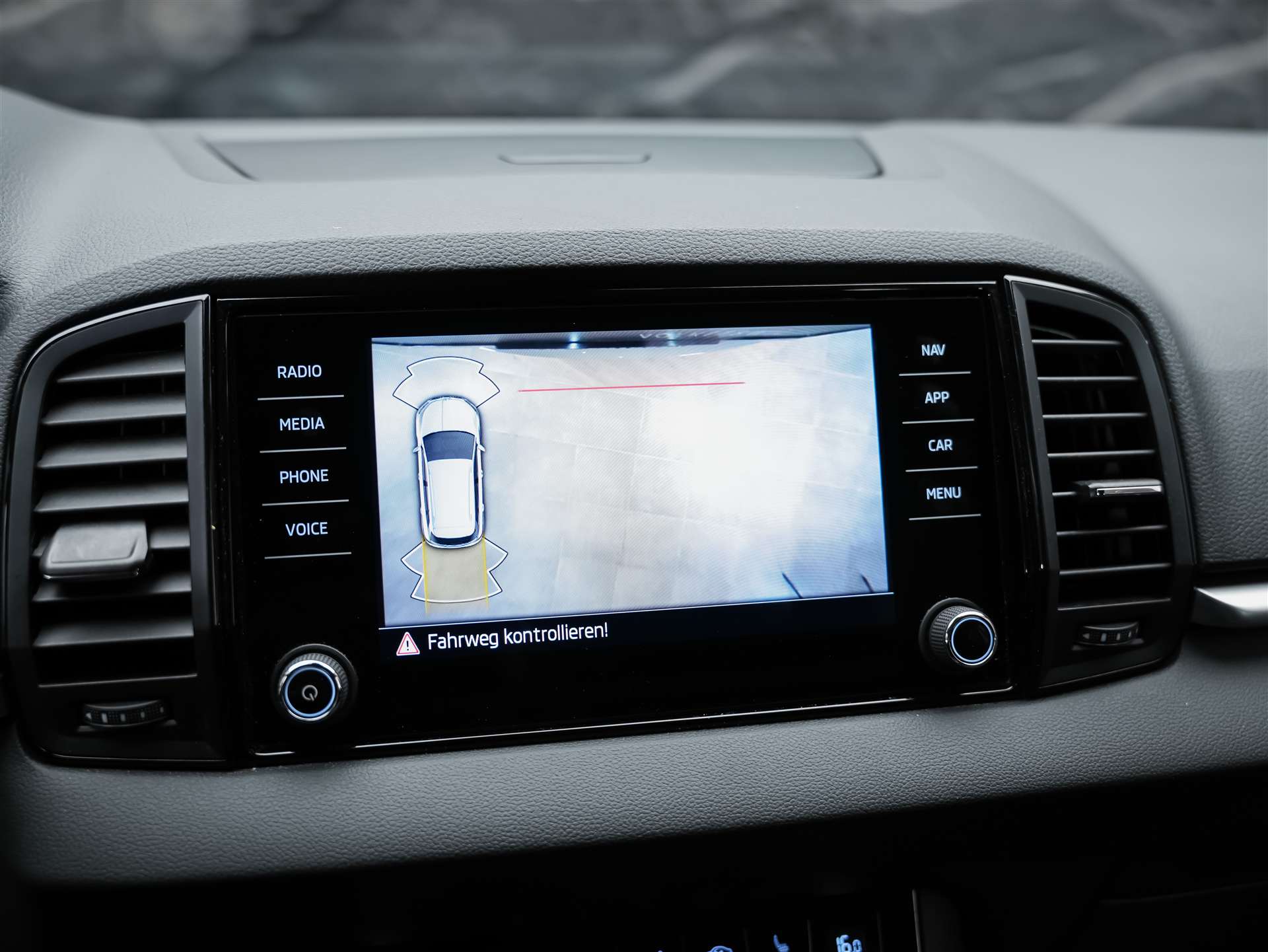 SKODA Karoq 1.5 TSI Selection DSG *Sitzheizung*Lenkradheizung*Rückfahrkamera*-image-37