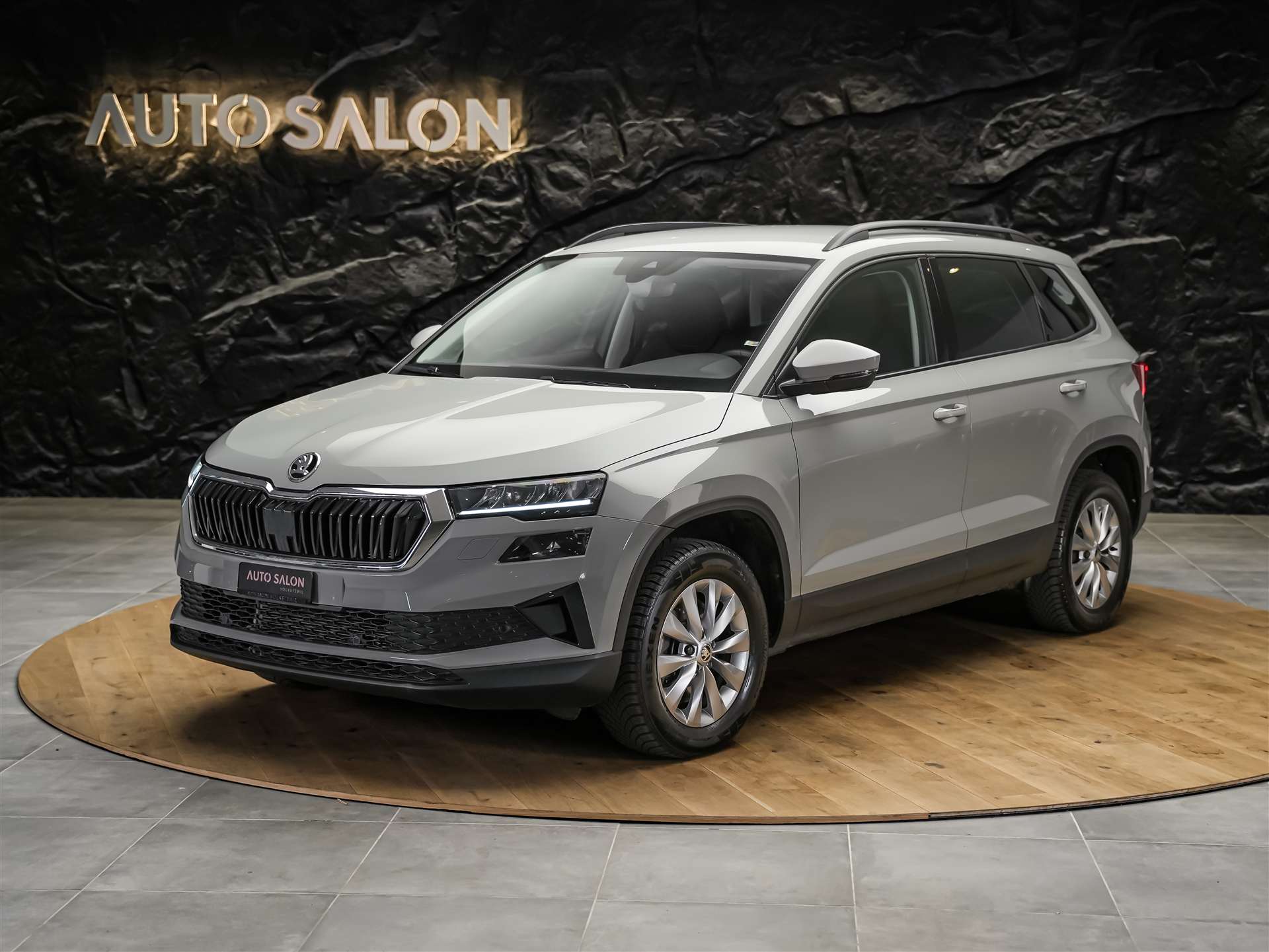 SKODA Karoq 1.5 TSI Selection DSG *Sitzheizung*Lenkradheizung*Rückfahrkamera*