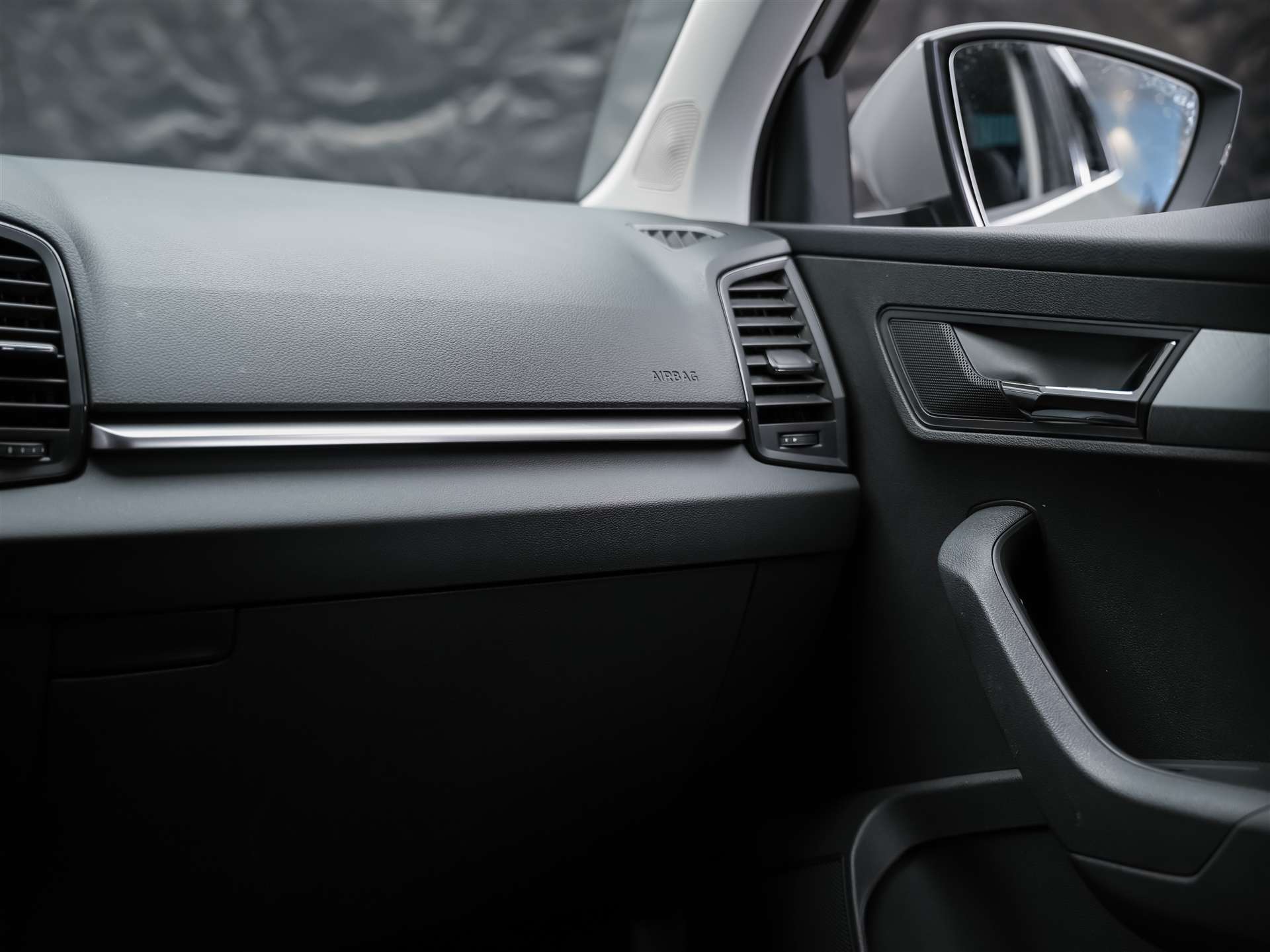 SKODA Karoq 1.5 TSI Selection DSG *Sitzheizung*Lenkradheizung*Rückfahrkamera*-image-19