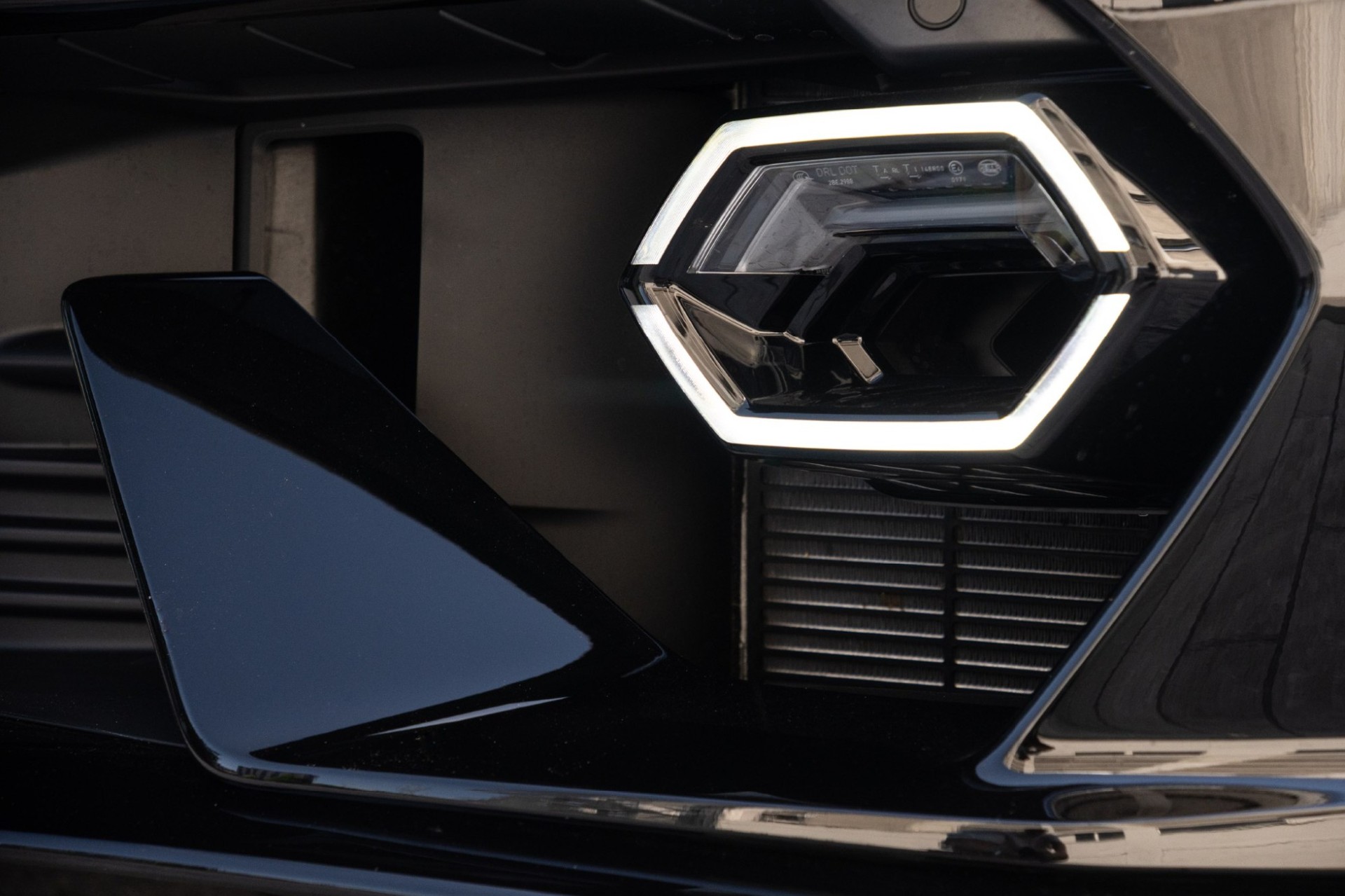 LAMBORGHINI 4.0-image-2