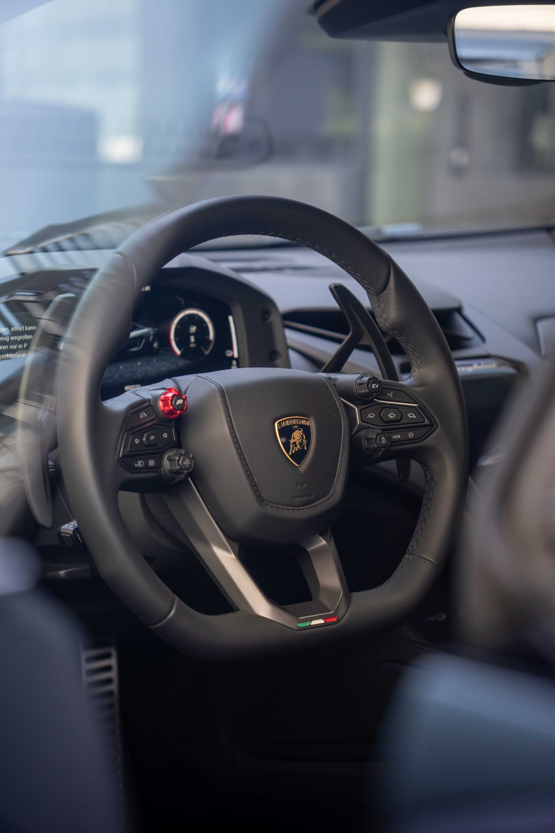 LAMBORGHINI 4.0-image-11