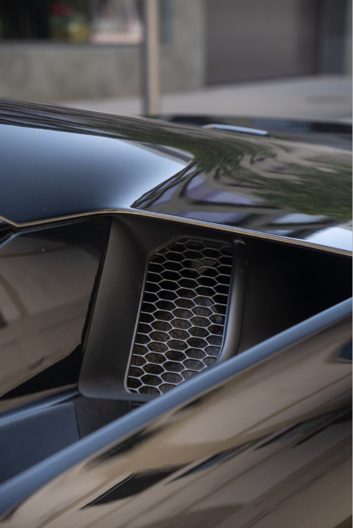 LAMBORGHINI 4.0-image-4