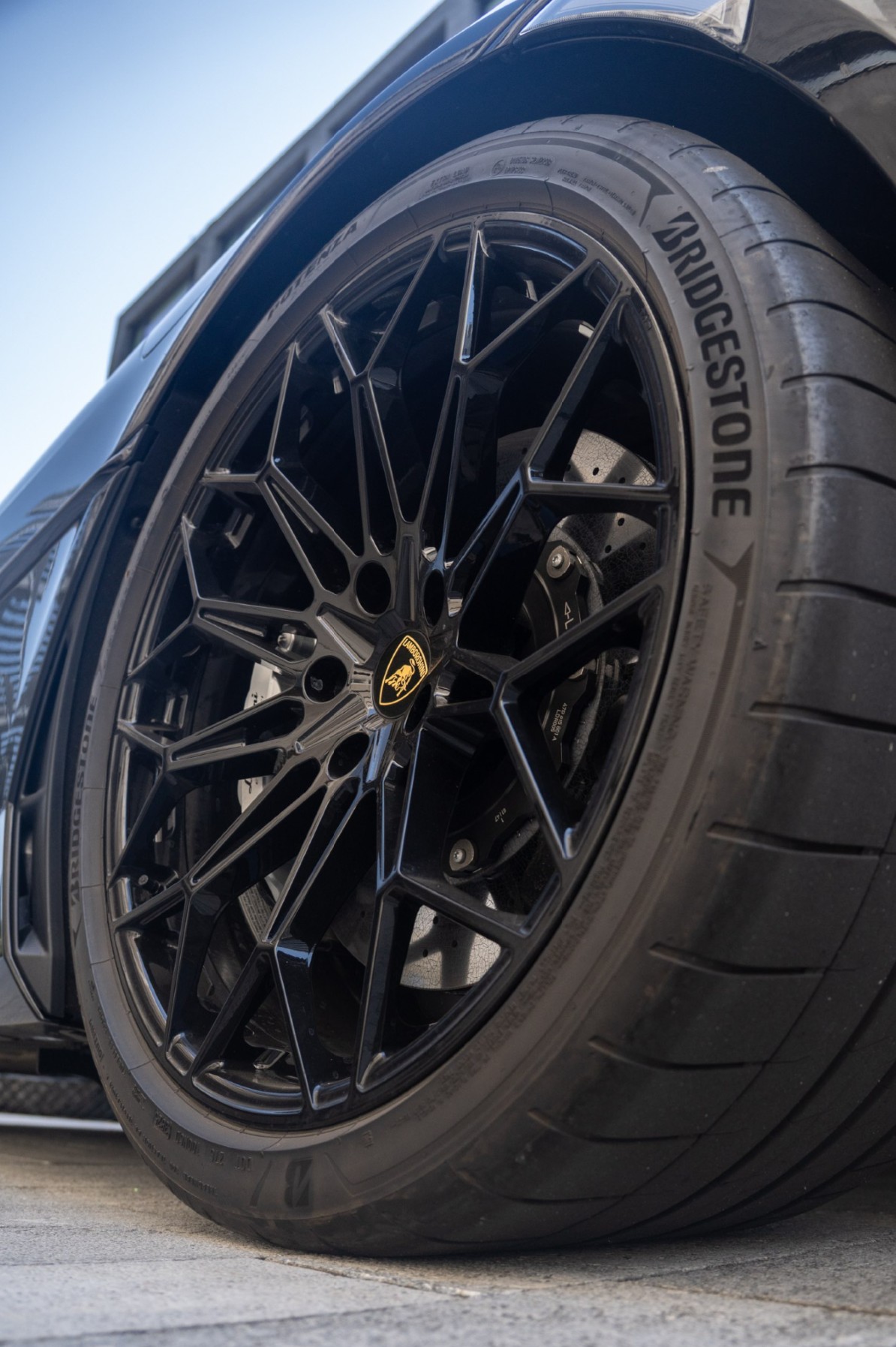 LAMBORGHINI 4.0-image-17