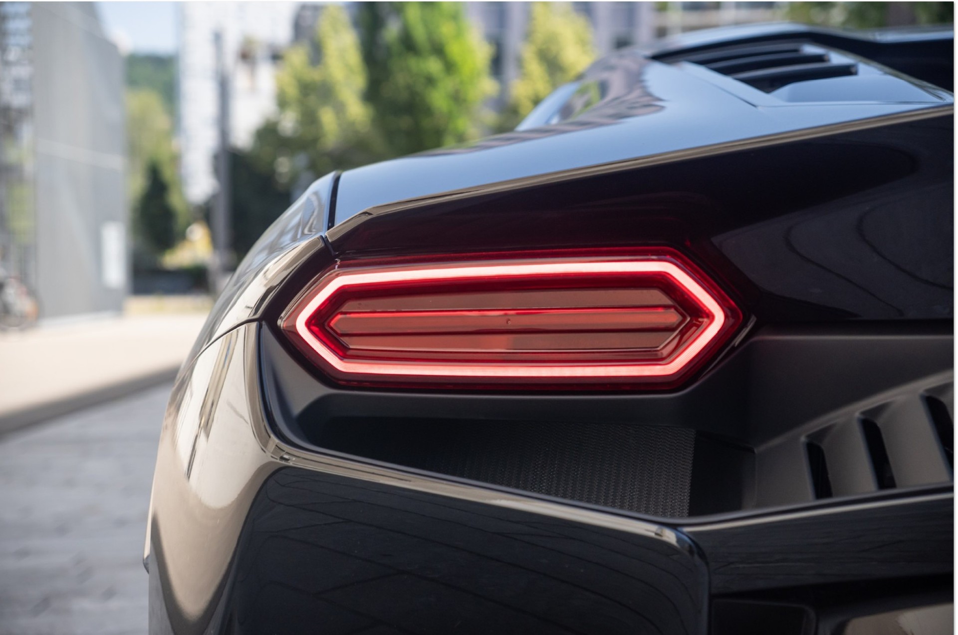 LAMBORGHINI 4.0-image-10