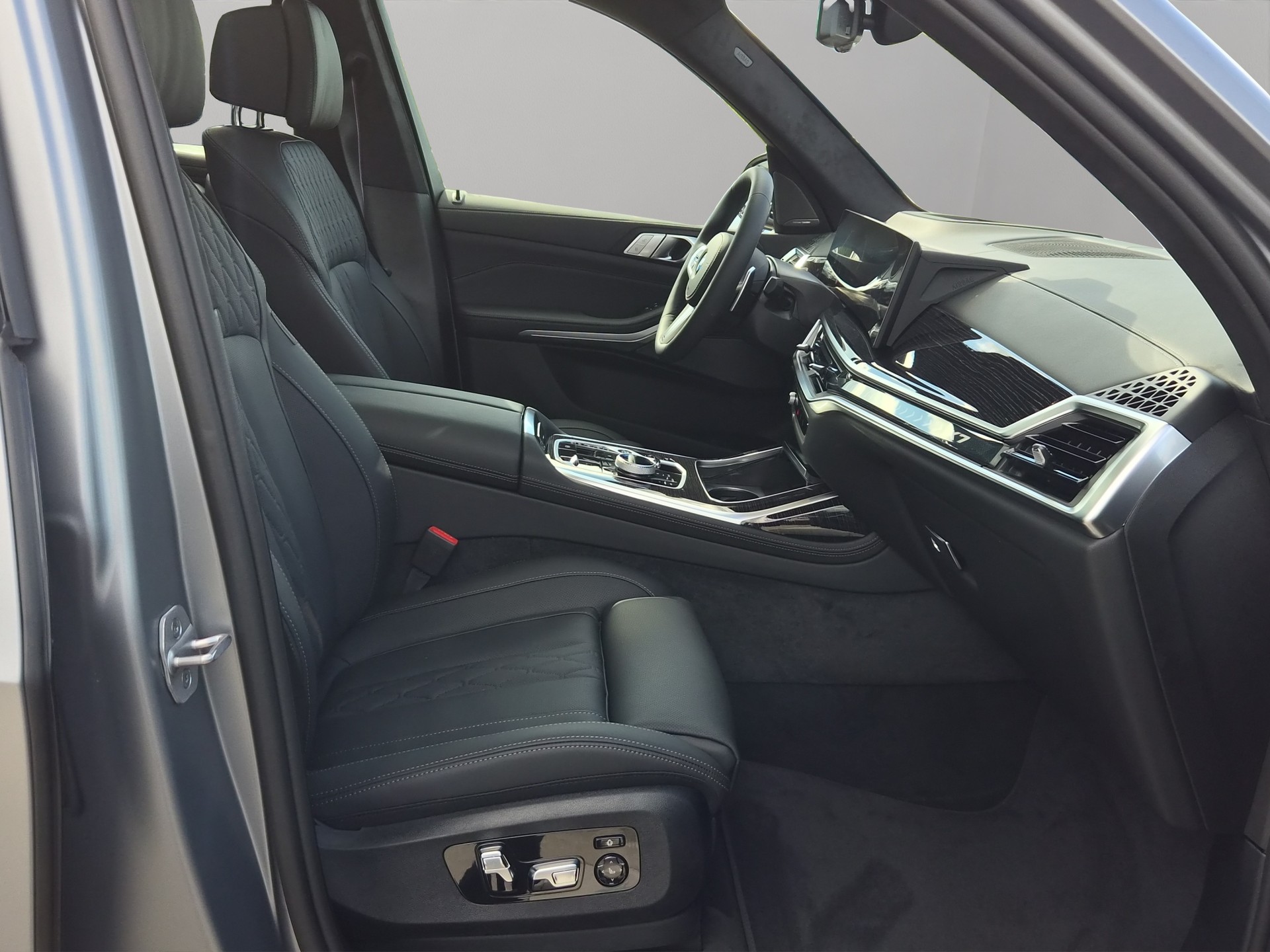 BMW X7 xDrive 48V 40d M Sport Pro Steptronic-image-19