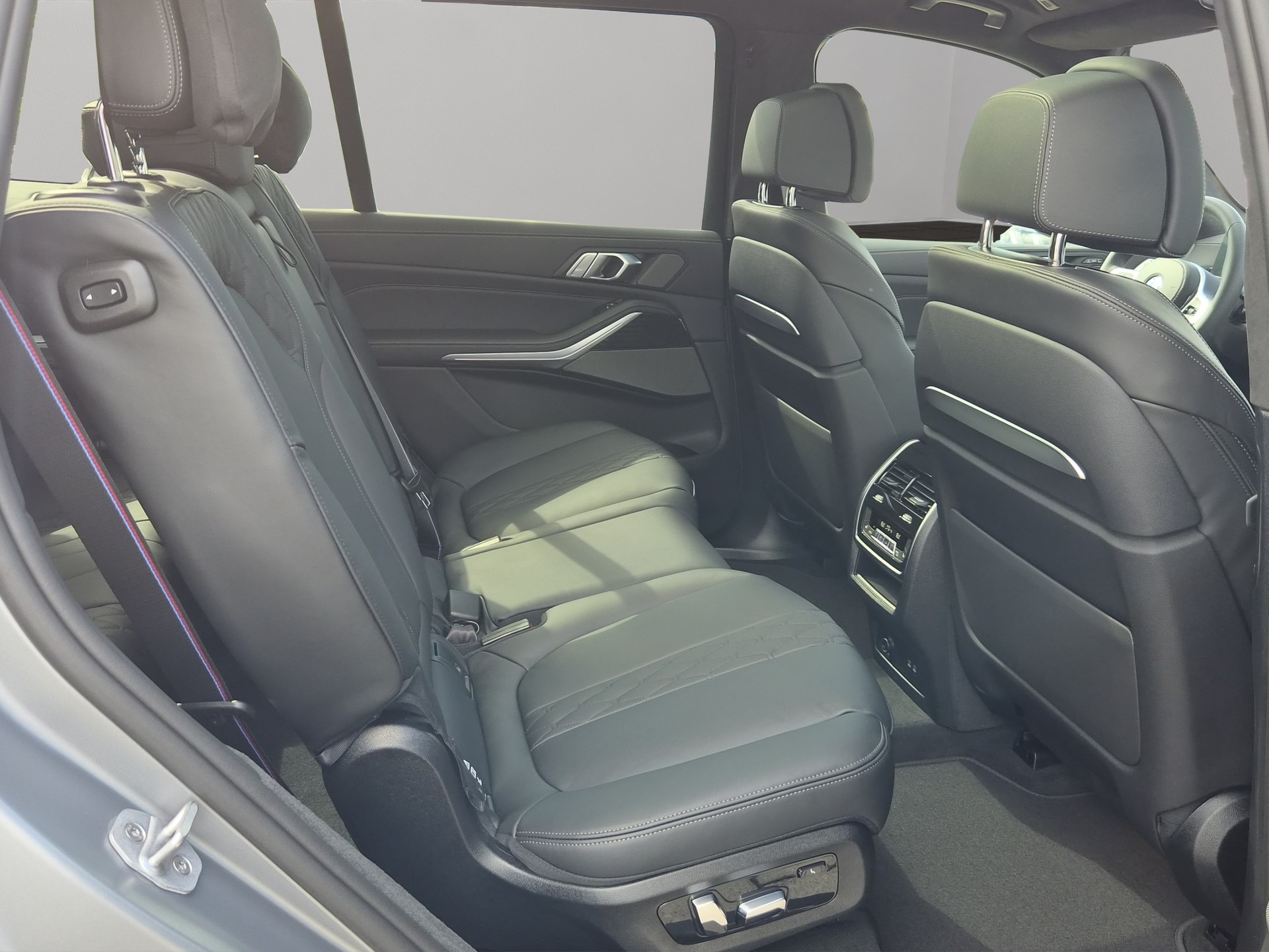 BMW X7 xDrive 48V 40d M Sport Pro Steptronic-image-20