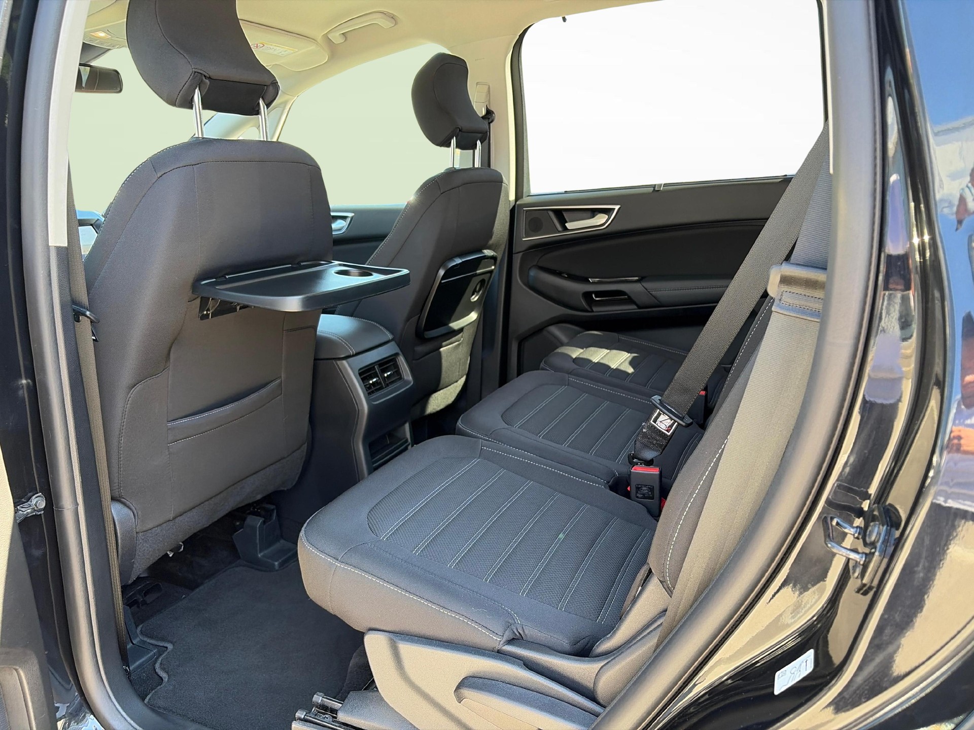 FORD Galaxy 2.5 Hybrid Titanium 7P-image-12