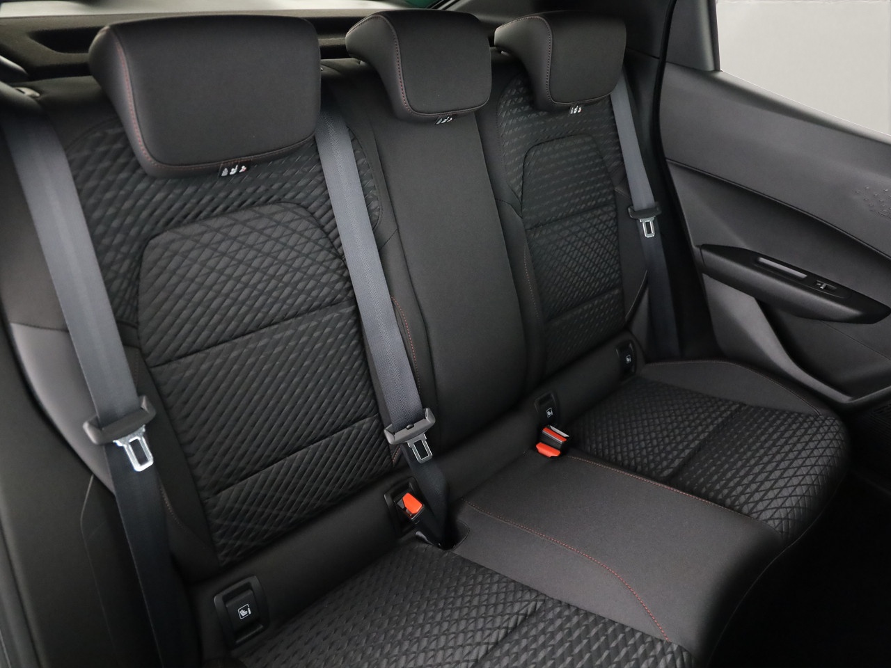 RENAULT Clio 1.8 E-Tech techno-image-7