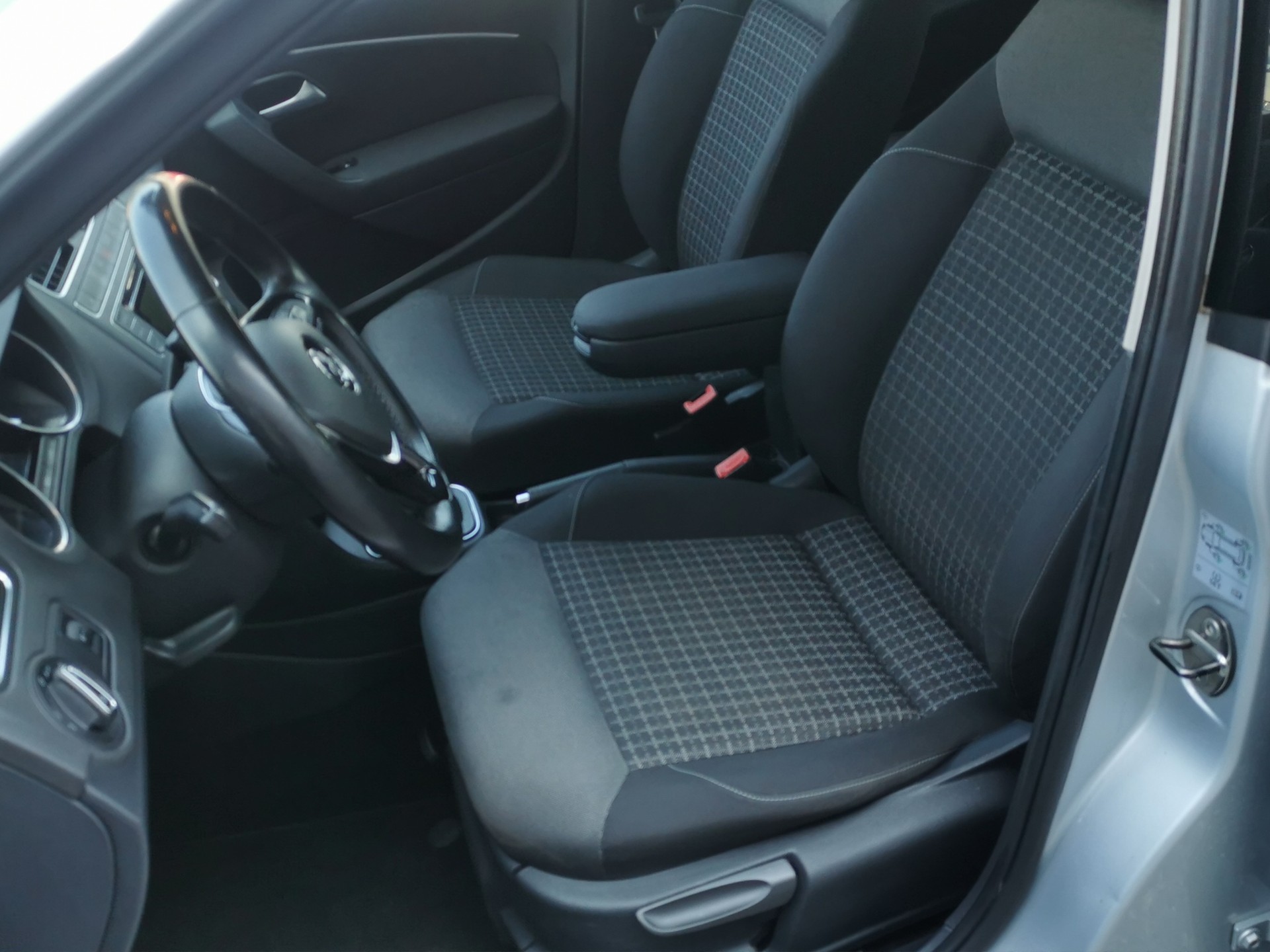 VW Polo 1.2 TSI BMT Comfortline DSG-image-12