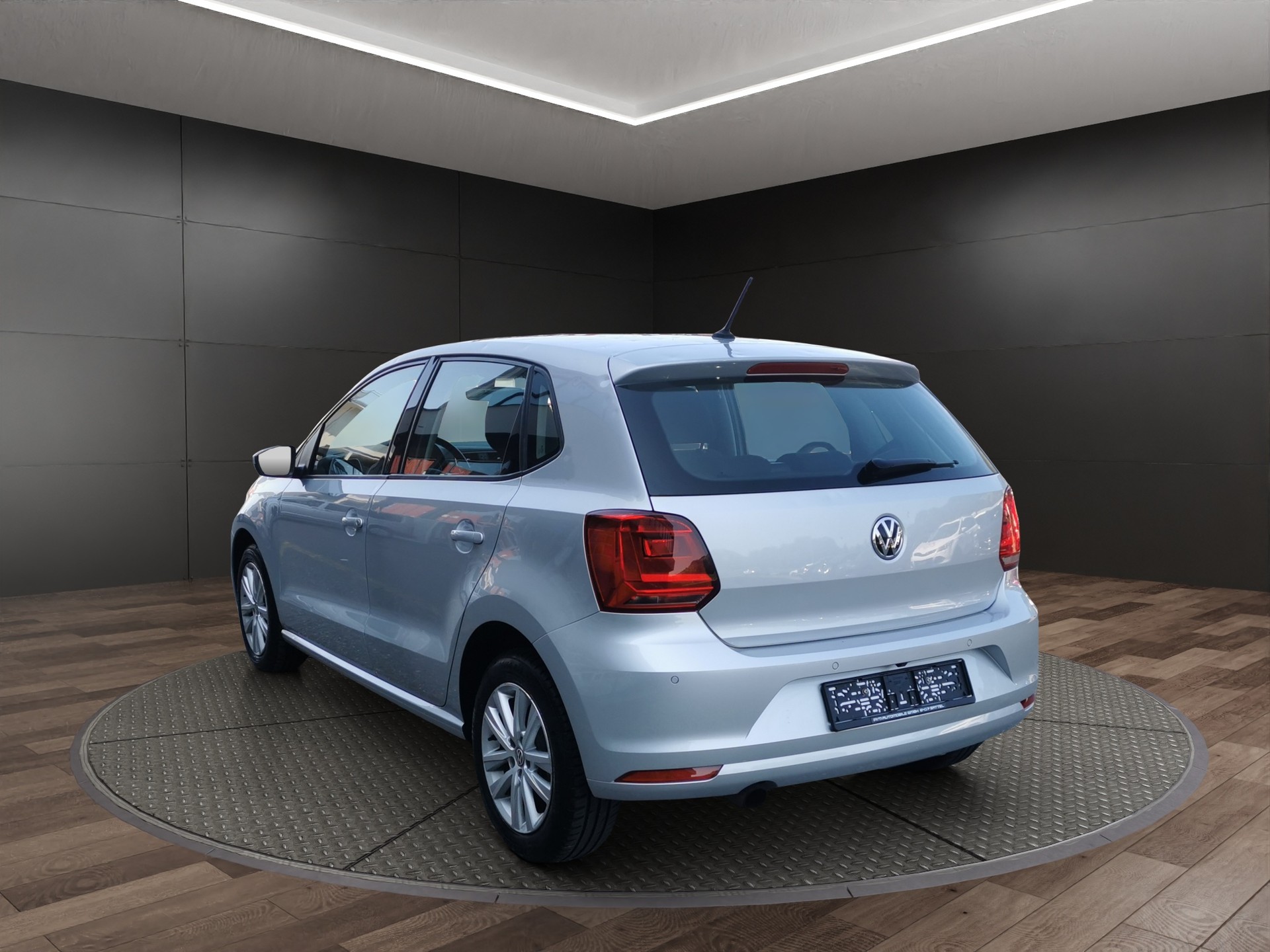 VW Polo 1.2 TSI BMT Comfortline DSG-image-6