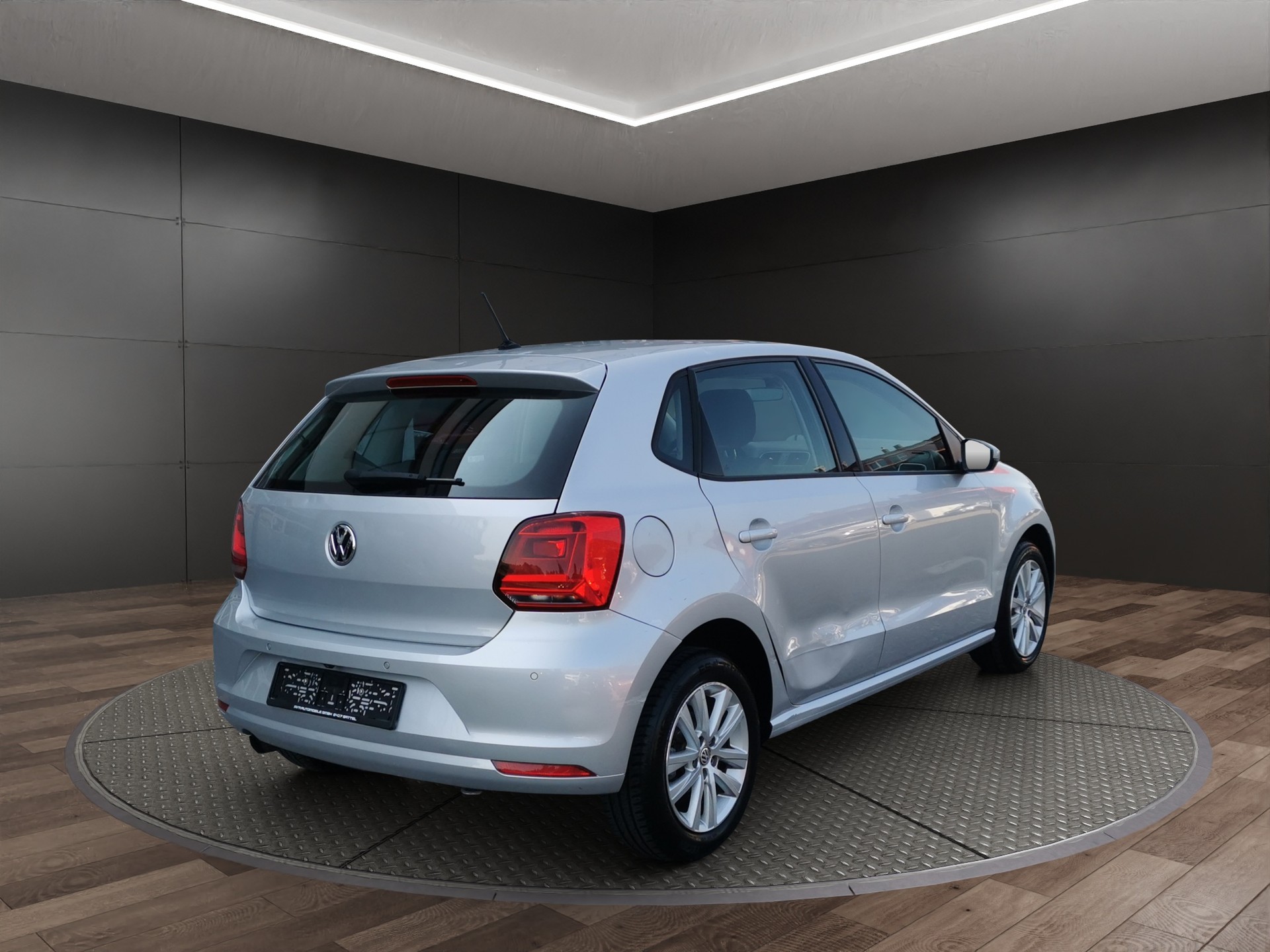 VW Polo 1.2 TSI BMT Comfortline DSG-image-5