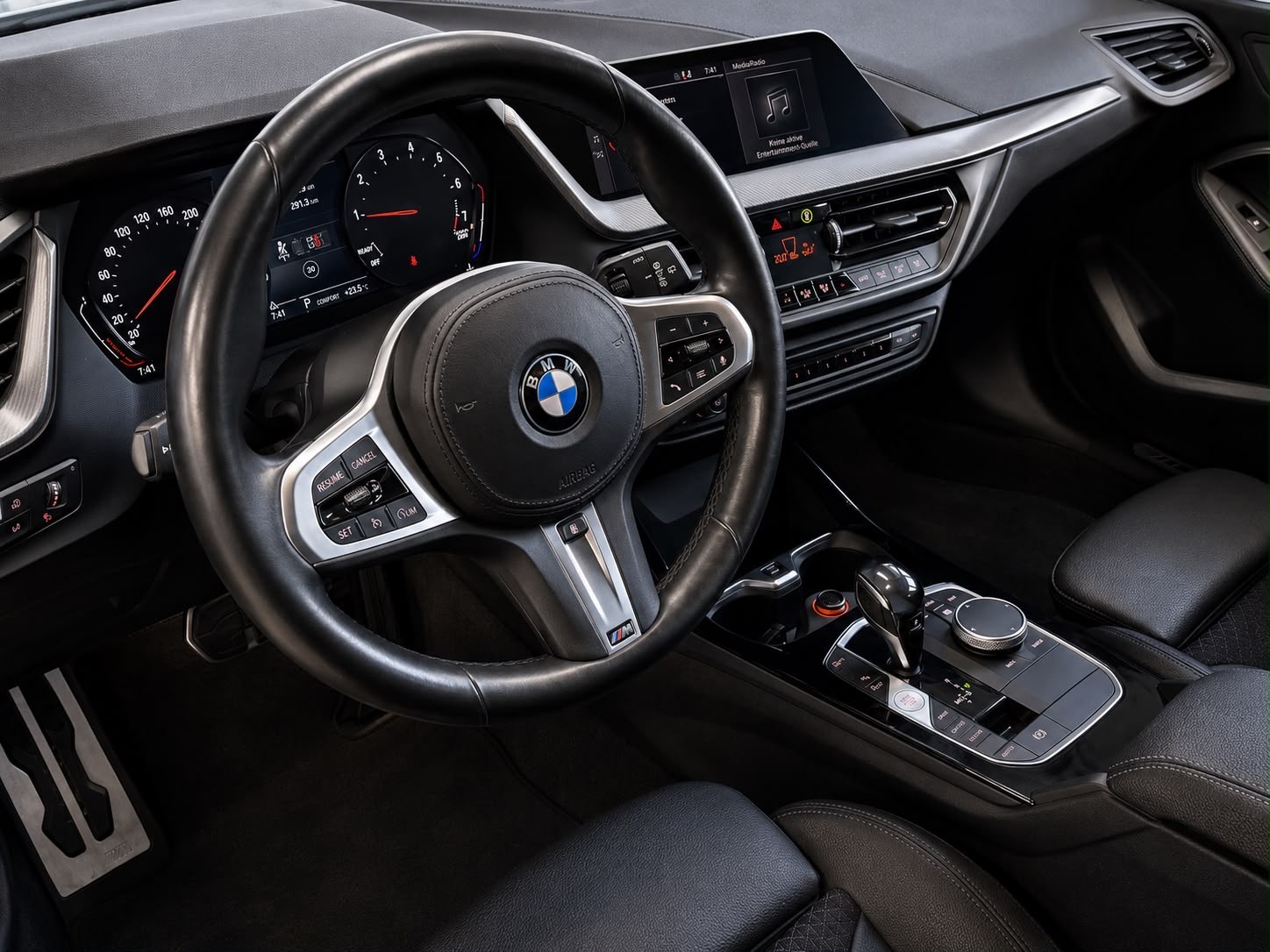 BMW 118i Sport Line Steptronic-image-14