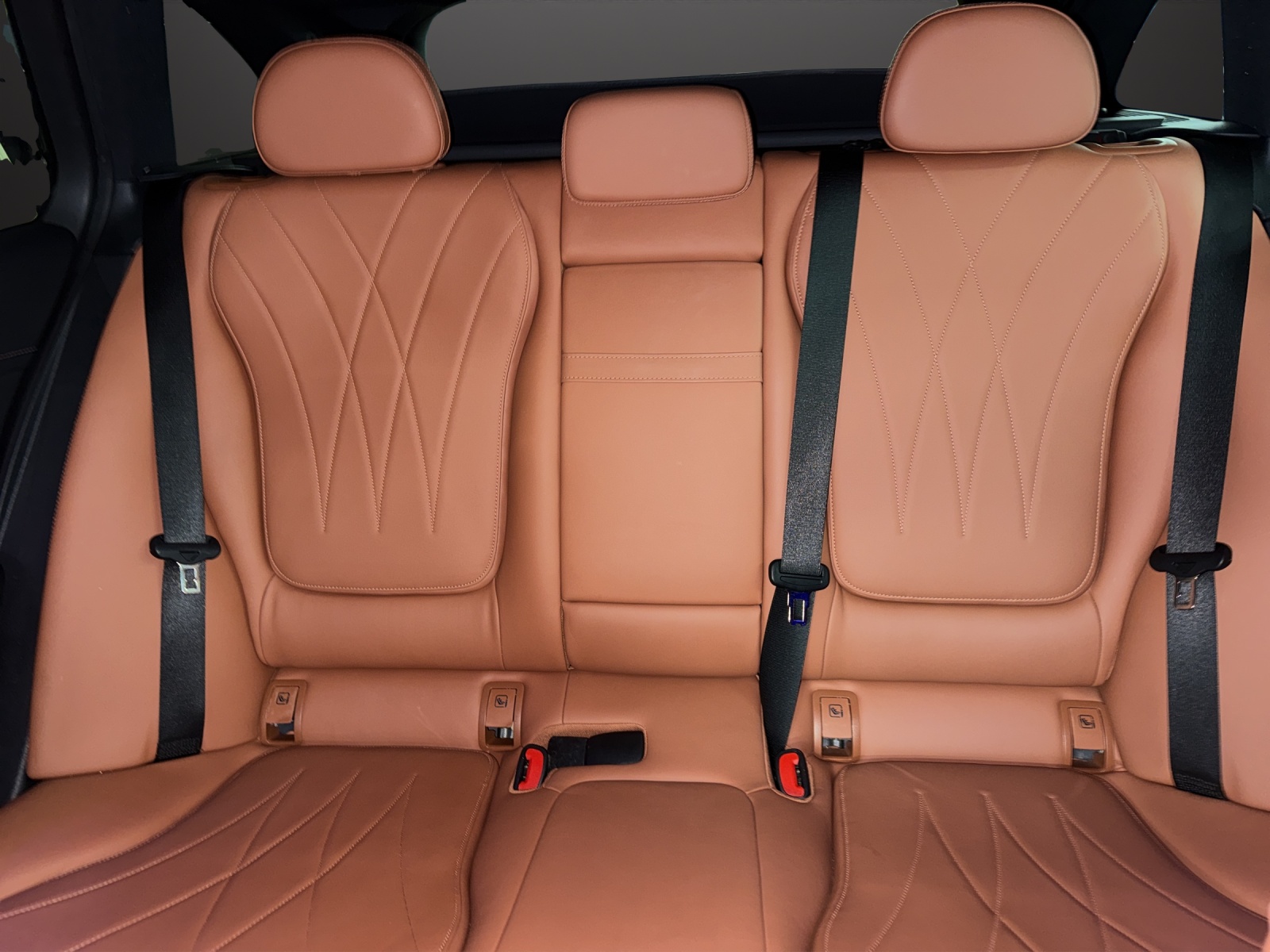 MERCEDES-BENZ C 220 d T 4M Swiss Star-image-14