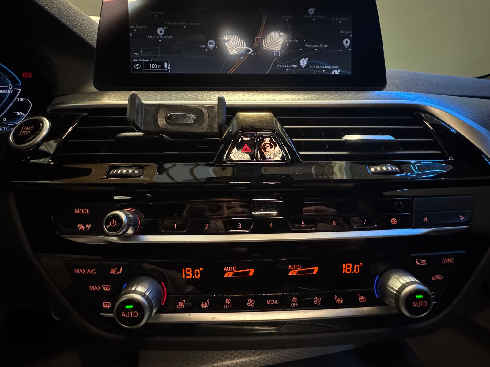 BMW 530e xDrive Pure M Sport Edition Steptronic-image-21