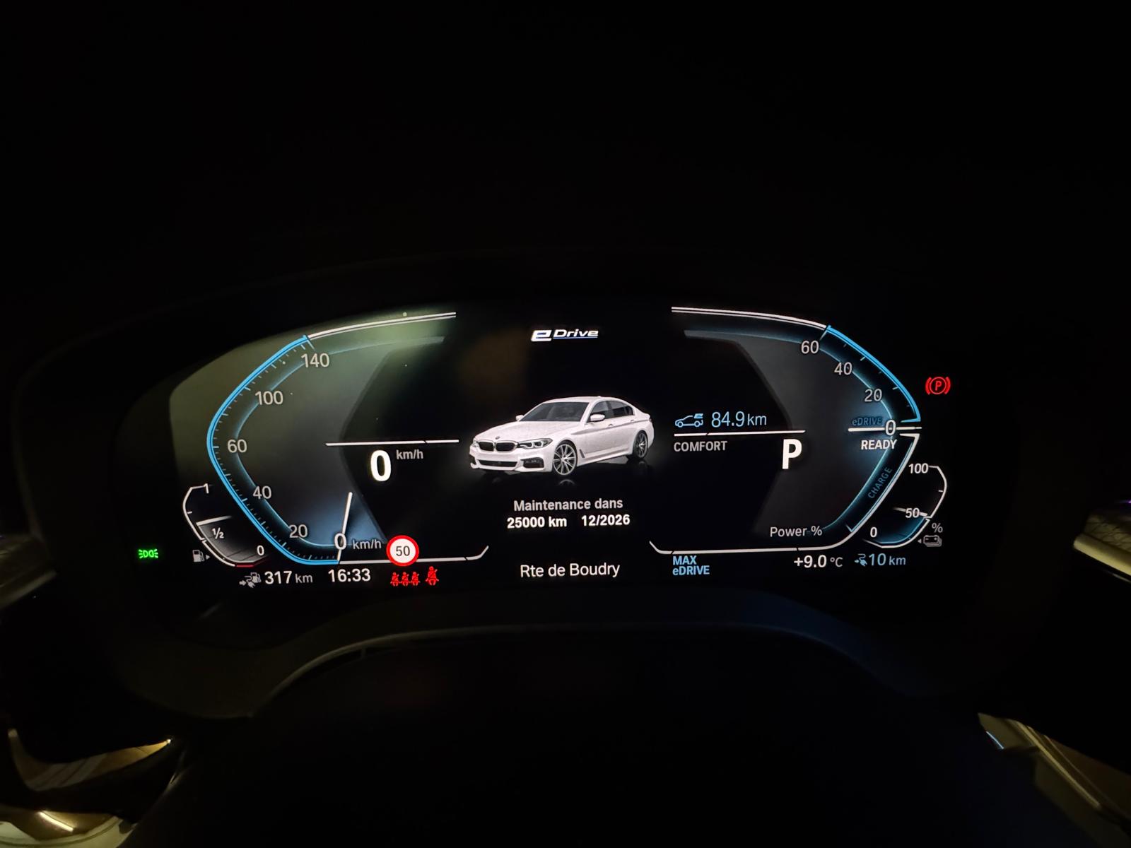BMW 530e xDrive Pure M Sport Edition Steptronic-image-19